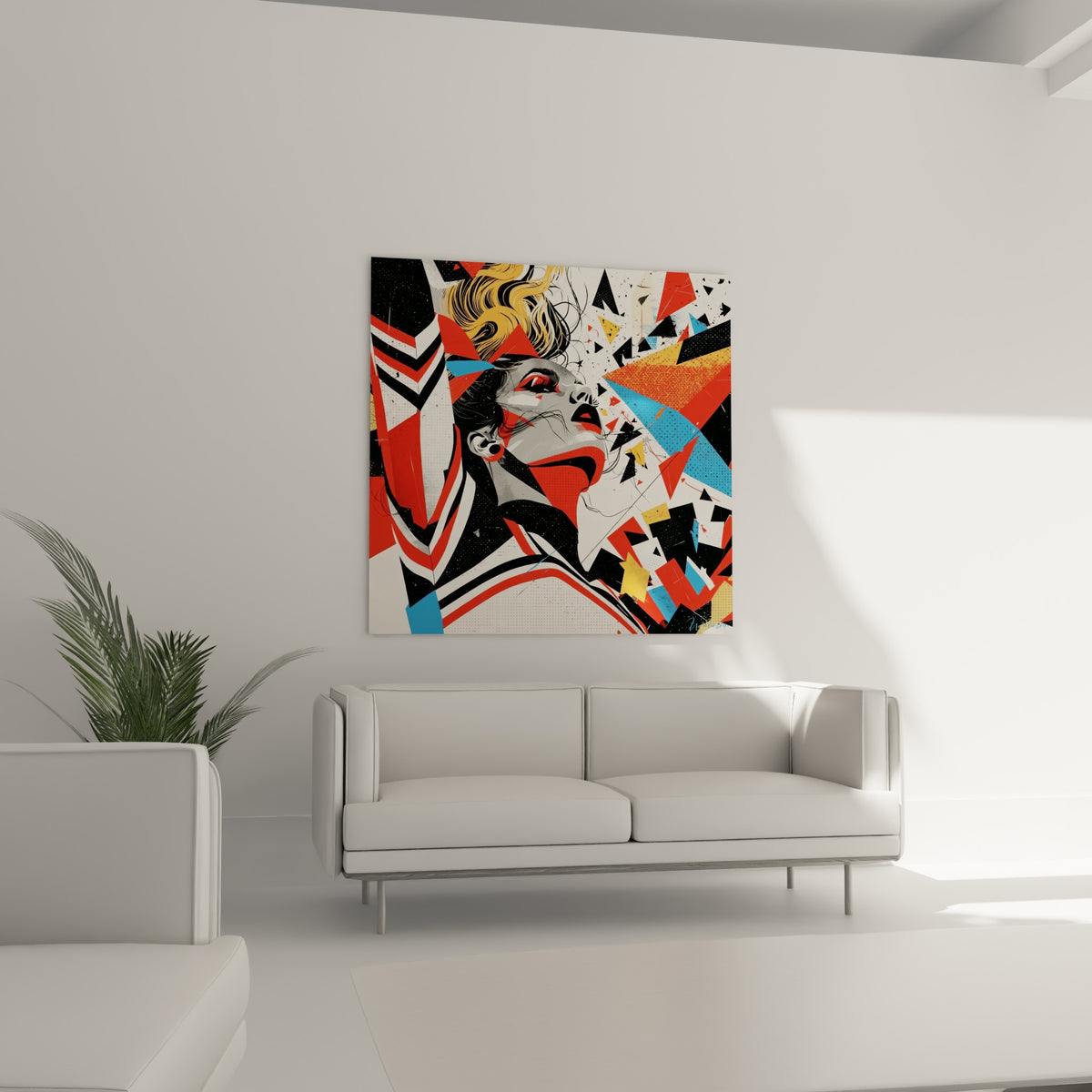 Chevelure dorée et fragments géométriques rouge et bleu pastel, au-dessus d'un canapé dans un salon lumineux