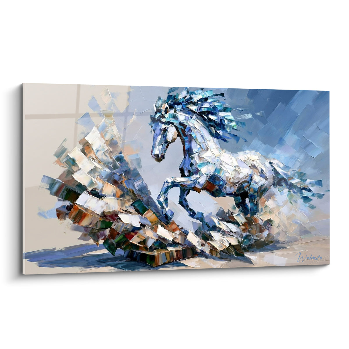 Cheval blanc au galop, crinière bleu marine éclatée en fragments sur fond beige clair
