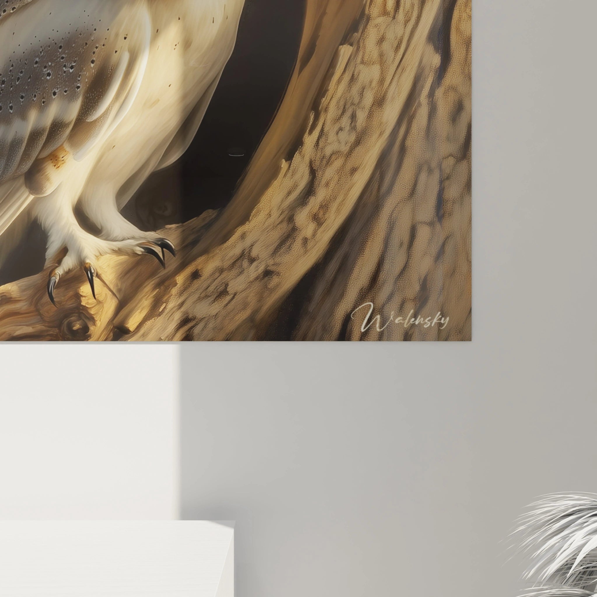 Tableau chouette Walensky sur fond bois, ajoutant une touche naturelle à votre décoration intérieure