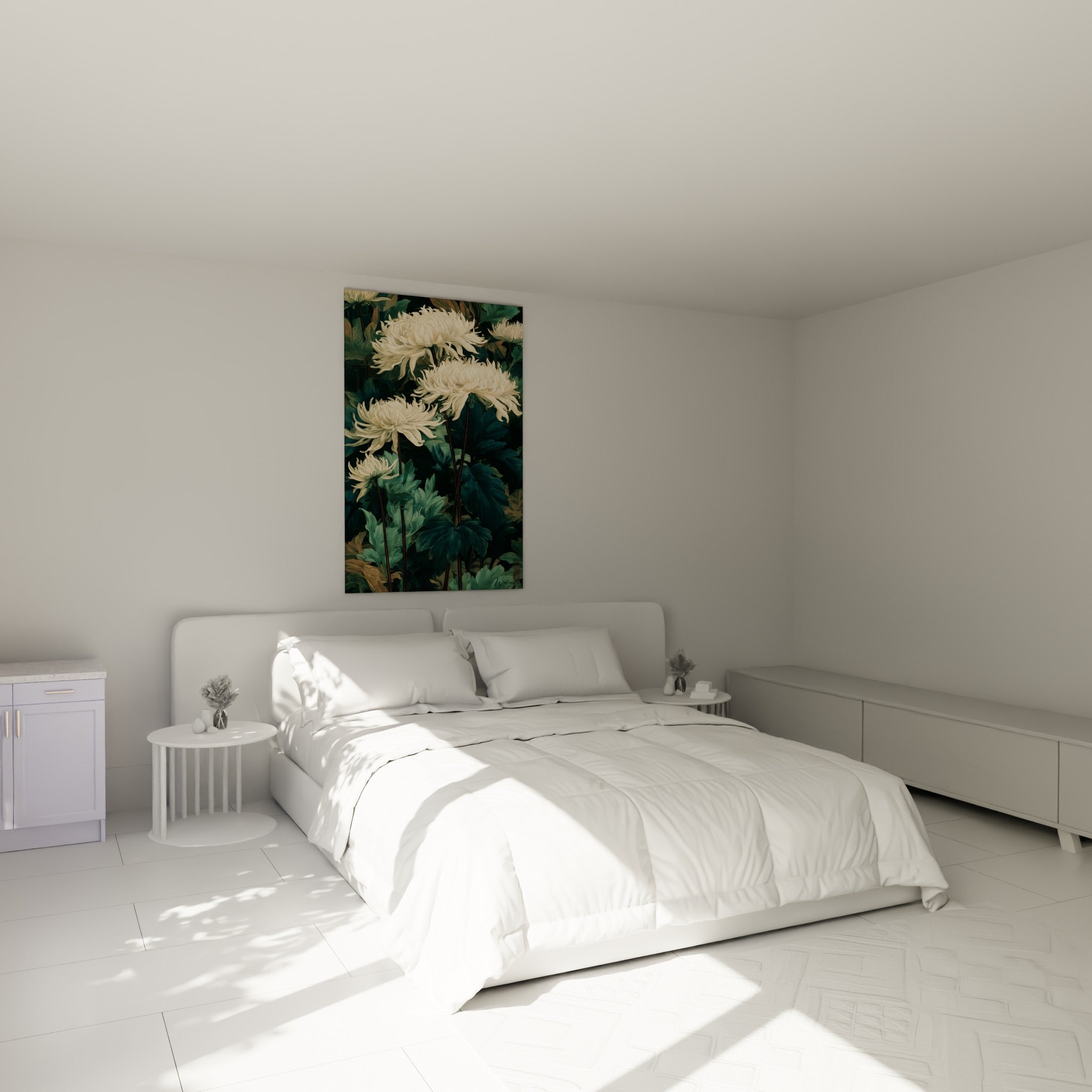 Fleurs de Chrysanthème blanches et tiges brun violacé au-dessus d'un lit dans une chambre claire