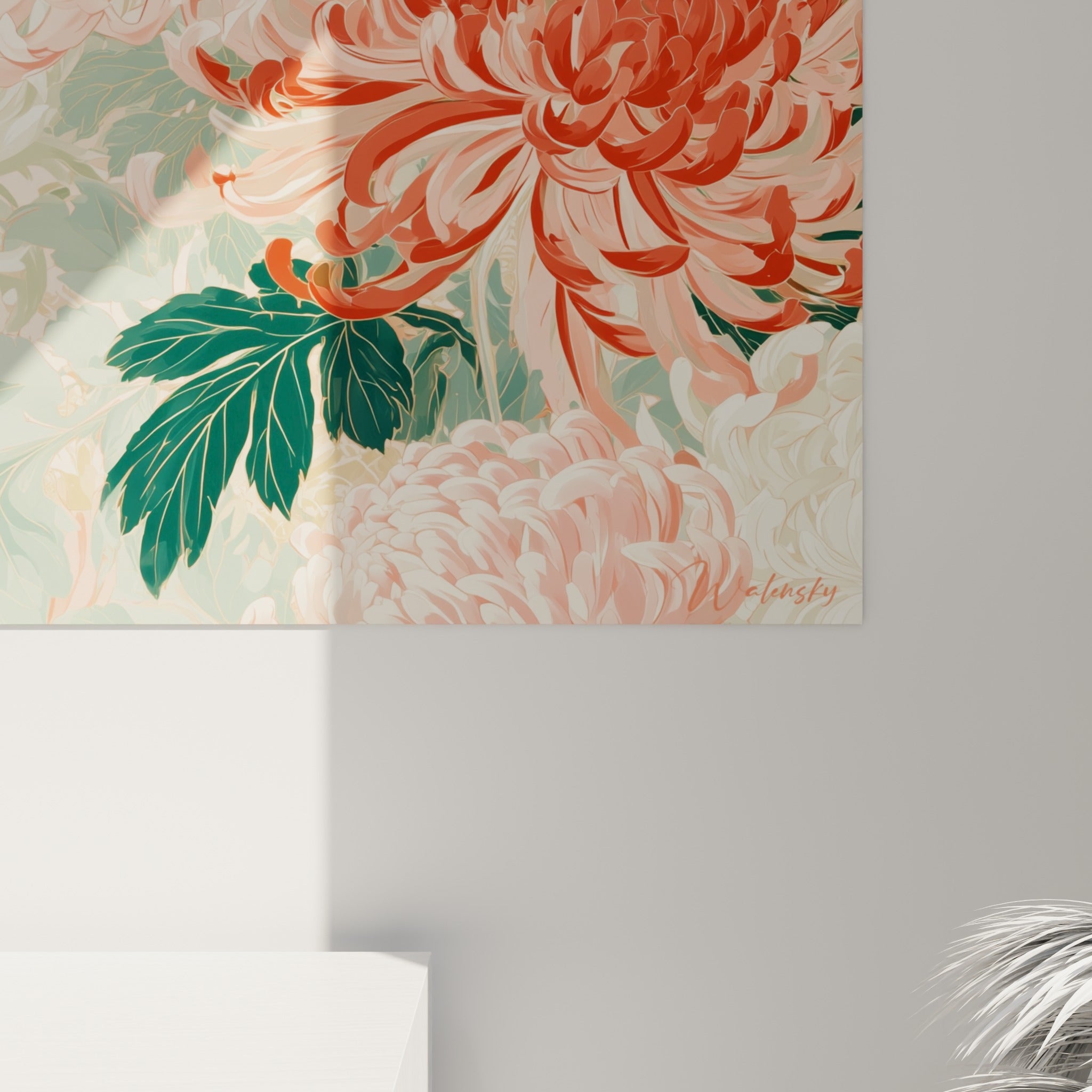 Pétales de chrysanthème corail et vert sauge révélant le grain et les nuances peintes de près