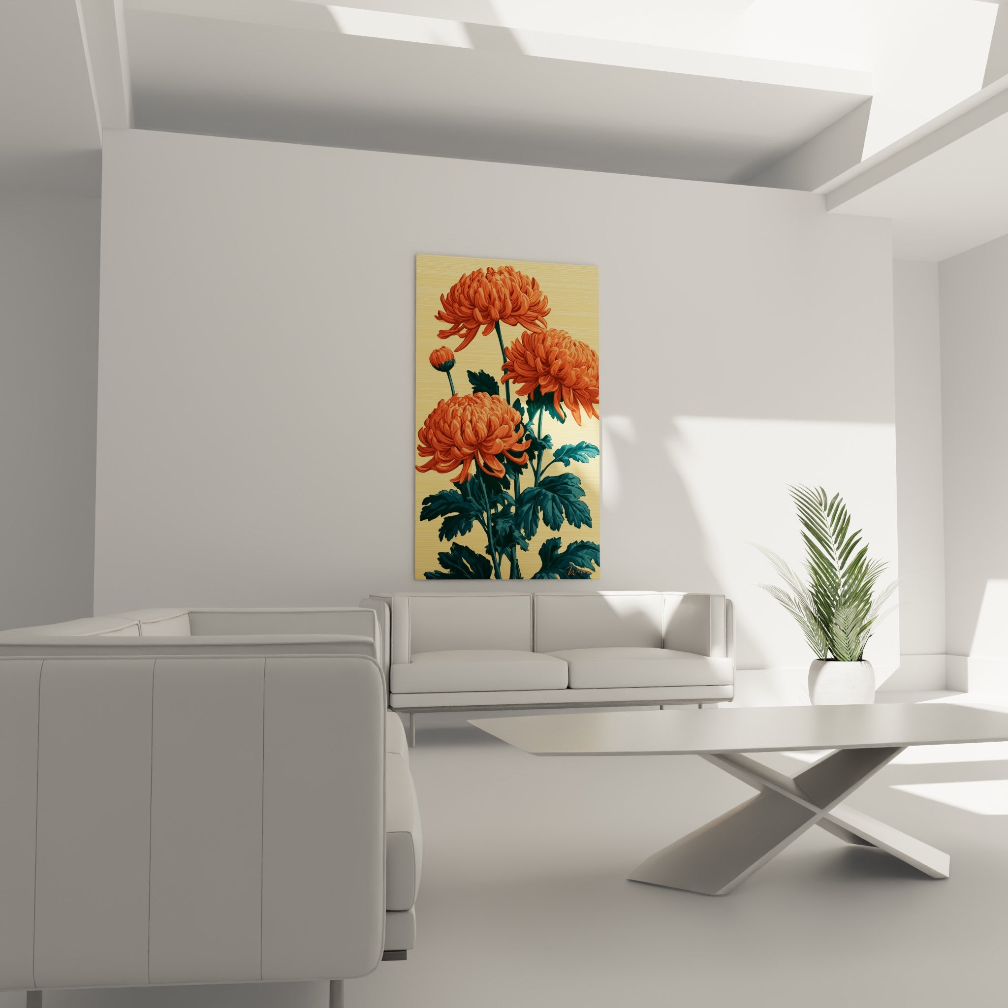 Bouquet de chrysanthèmes orange sur fond doré, suspendu au-dessus d'un canapé dans un salon lumineux