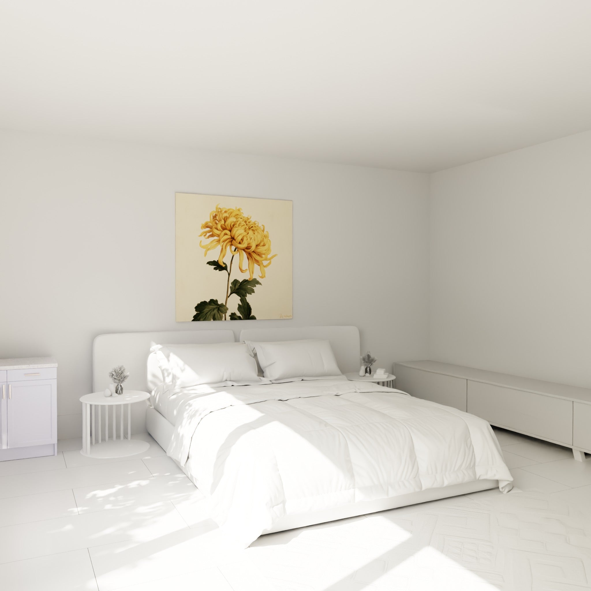 Fleur de chrysanthème ocre et vert sombre accrochée au-dessus d'un lit dans une chambre claire