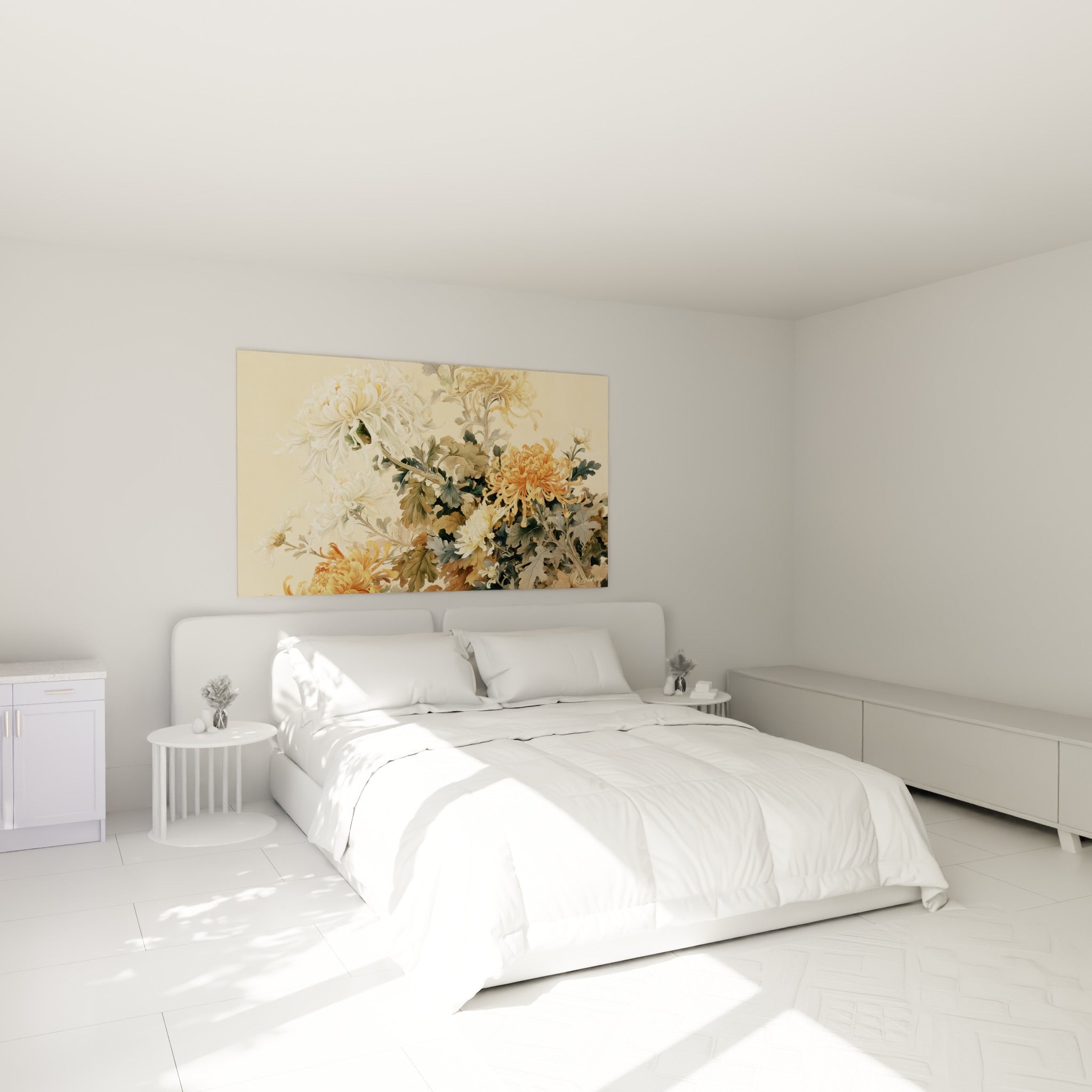 Chrysanthème ivoire et ocre en pleine floraison, accroché au-dessus d'un lit dans une chambre claire