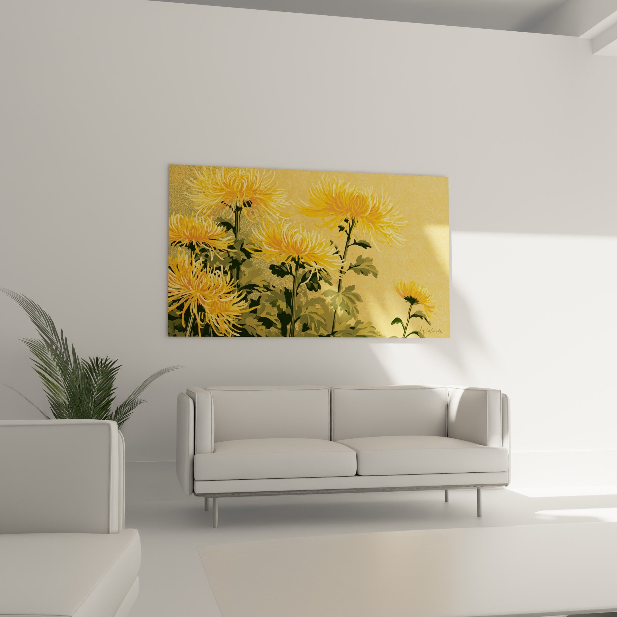 Fleurs de chrysanthème jaune et orange stylisées au-dessus d'un canapé dans un salon lumineux