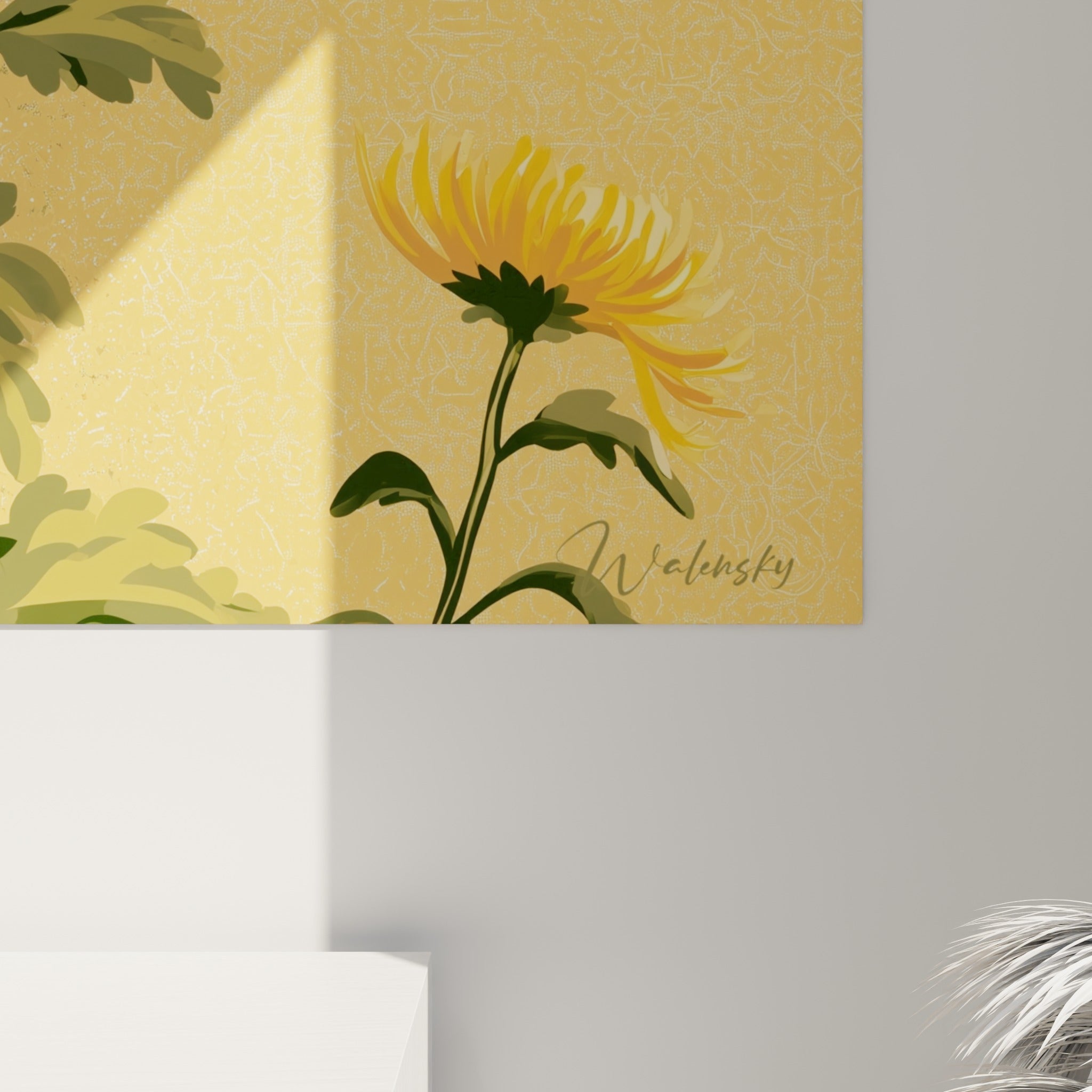 Détail des pétales effilés jaune doré et de la texture ocre granuleuse du chrysanthème peint