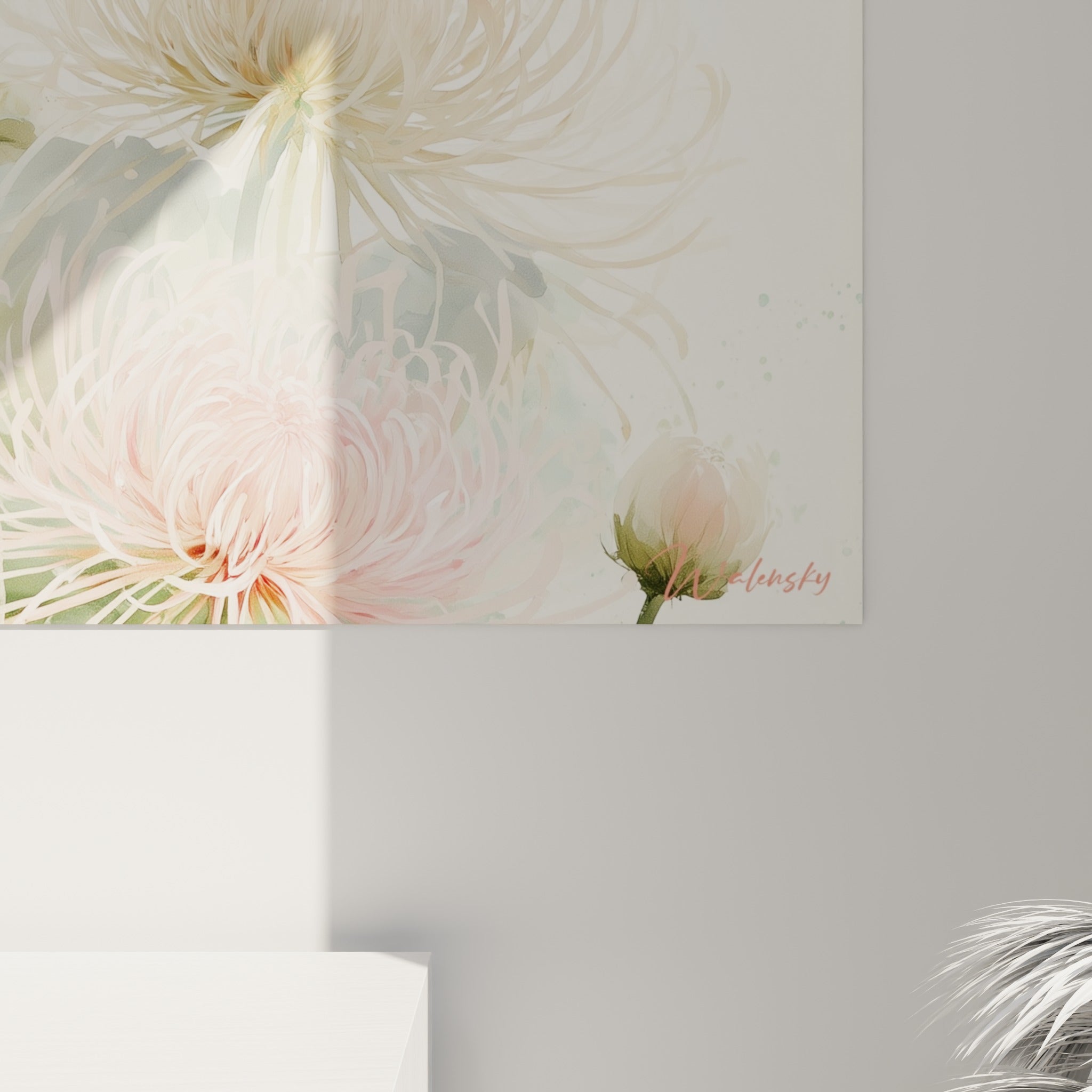 Pétales effilés du chrysanthème en camaïeu corail et vert d'eau, matière aquarelle et transitions de couleurs fondues