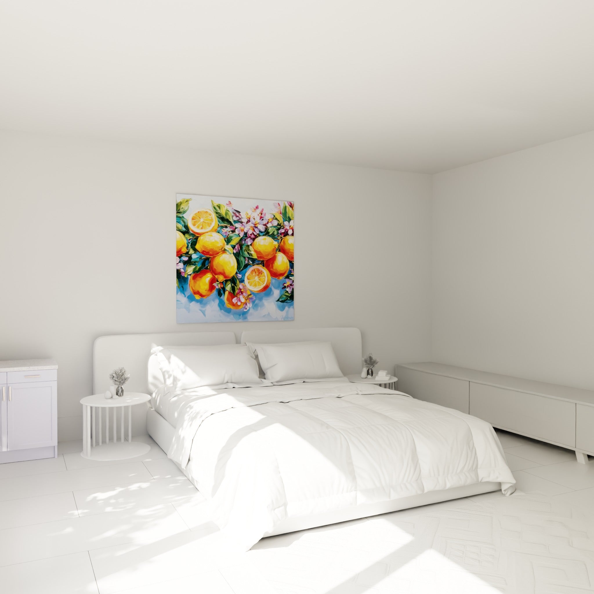 Citrons dorés et fleurs roses peints à la spatule, accrochés au-dessus d'un lit dans une chambre claire