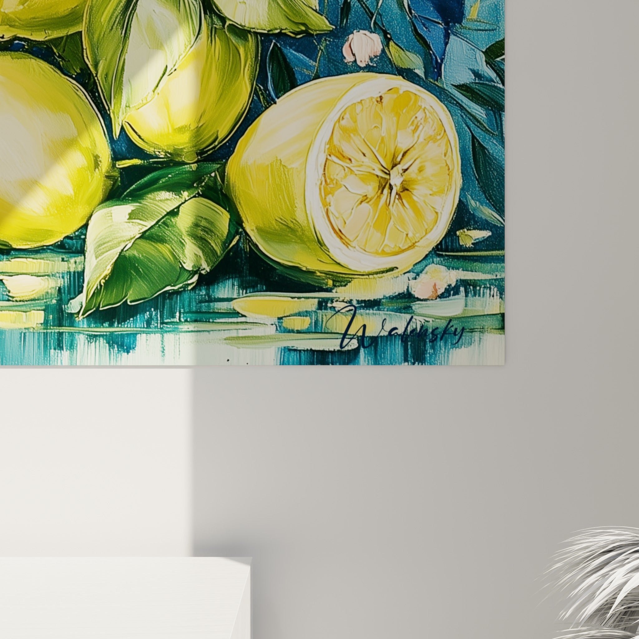 Empâtements jaunes et bleu marine visibles de près sur les citrons et feuilles de cette toile