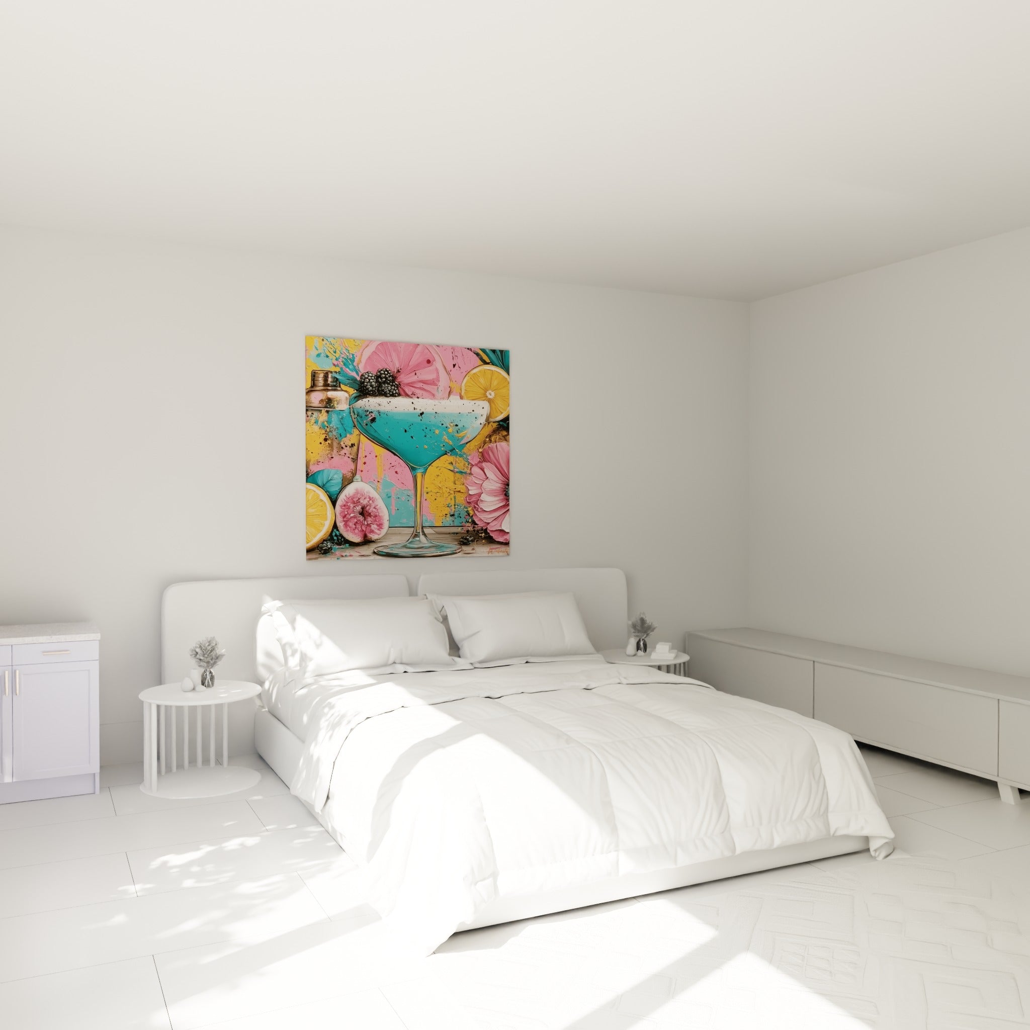 Verre bleu turquoise et fruits roses peints au-dessus d'un lit dans une chambre claire