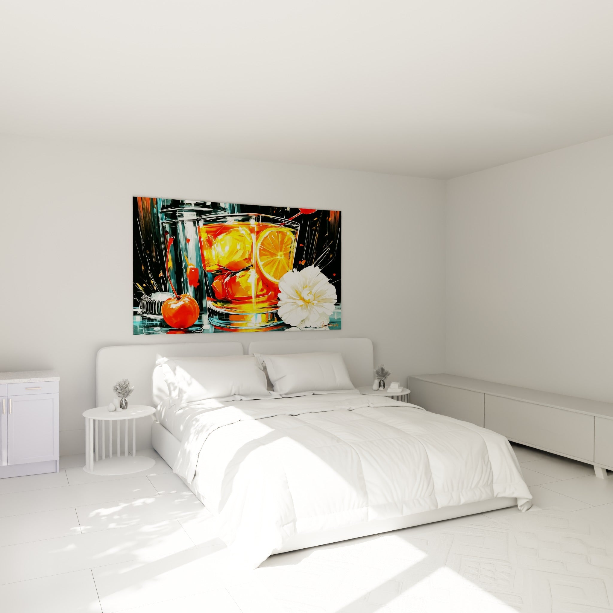 Cocktail ambré et fleur blanche peints avec éclat, au-dessus d'un lit dans une chambre claire