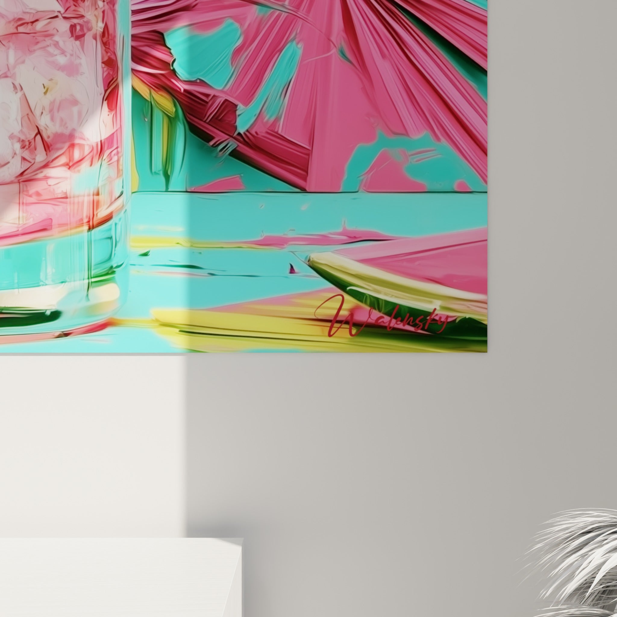 Éclats de glaçons roses et coulures turquoise visibles en détail sur la toile accrochée