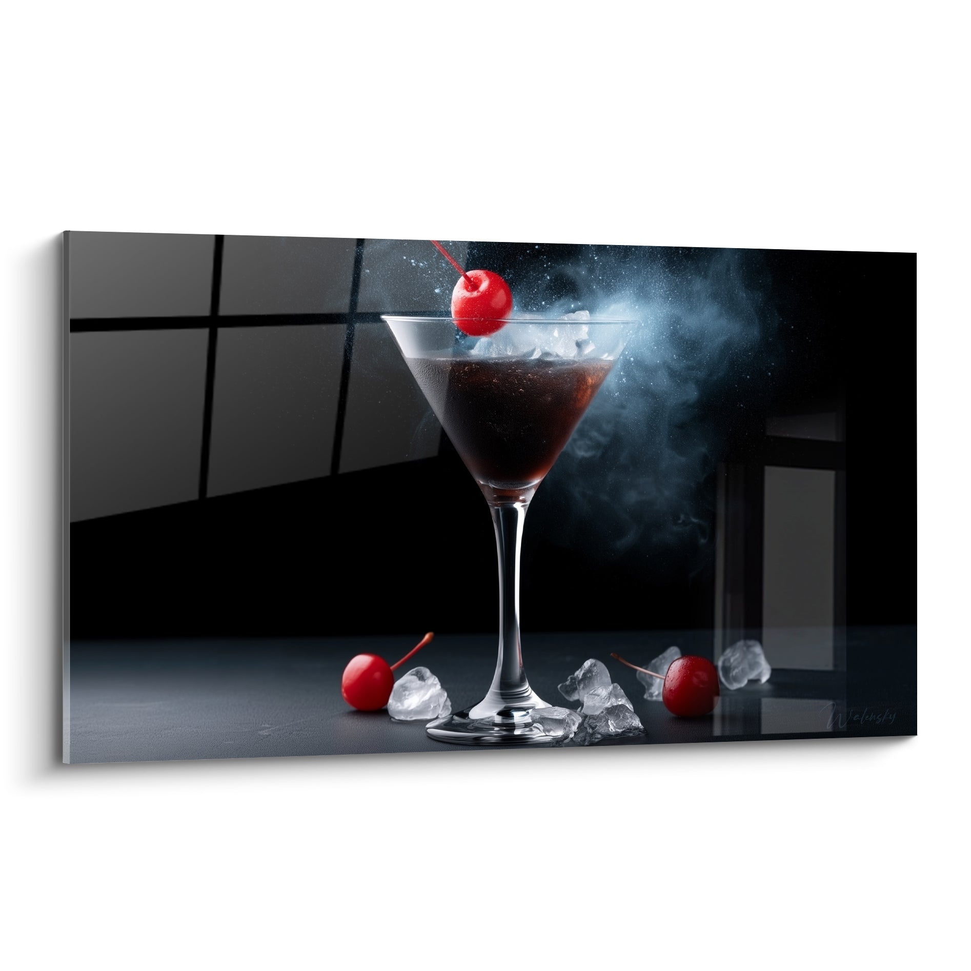 Verre à martini brun surmonté de cerises rouges et fumée bleutée sur fond anthracite