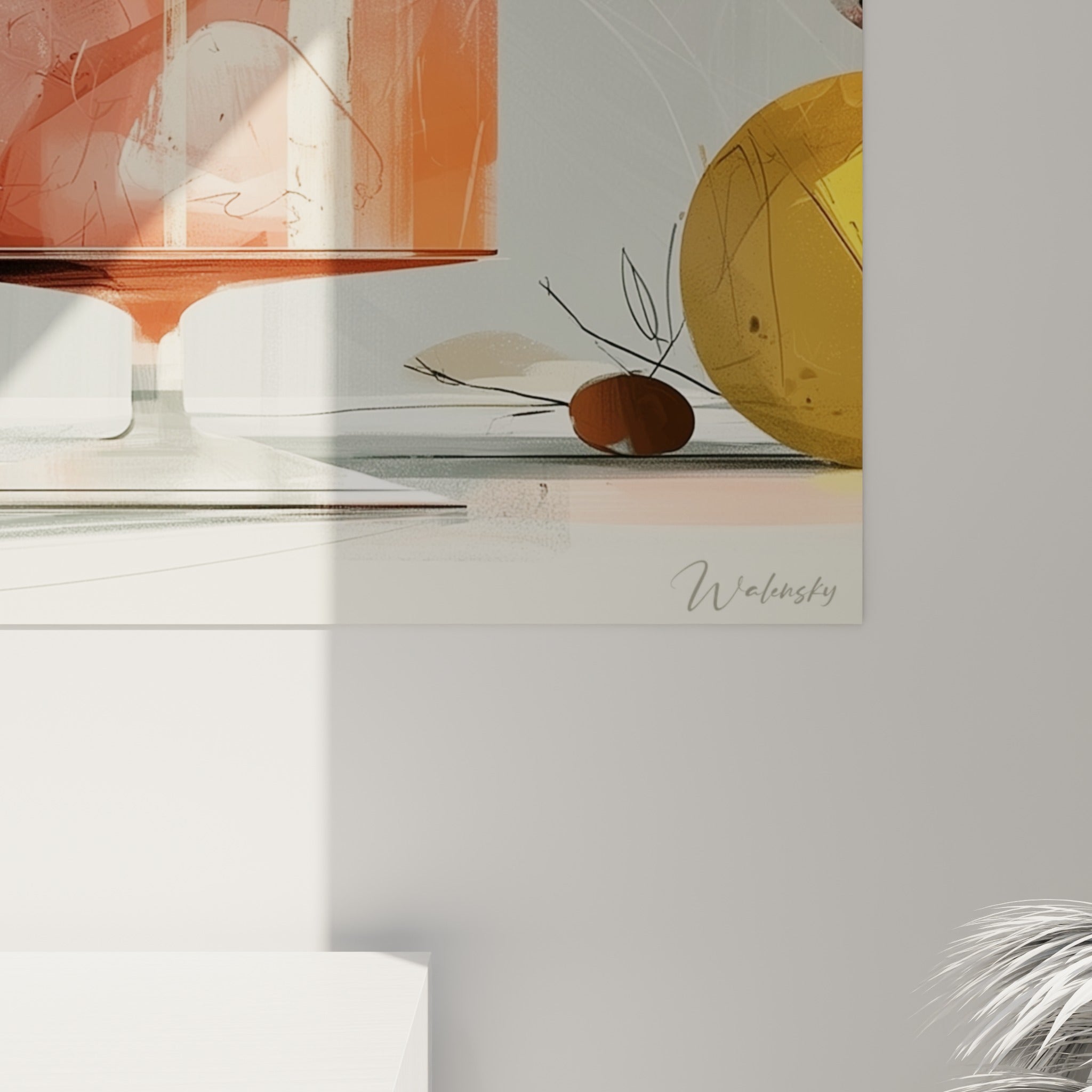 Détail des traits fins et aplats orangés du cocktail illustré, textures grises et touches dorées visibles