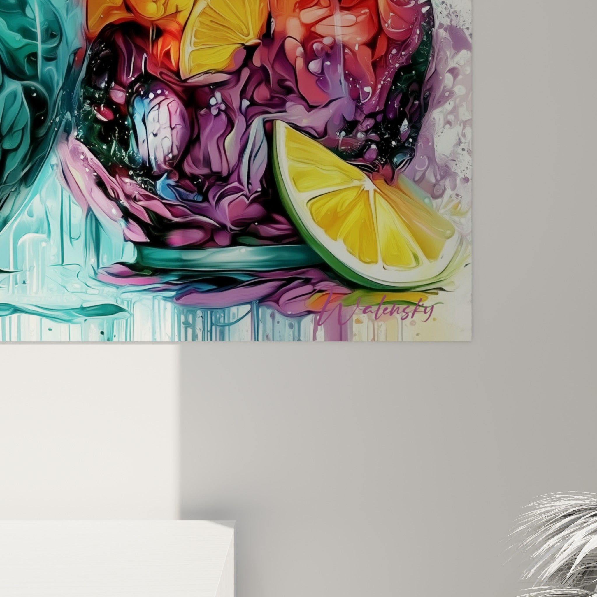 Coulures orangées et empâtements turquoise visibles en gros plan sur la toile cocktail