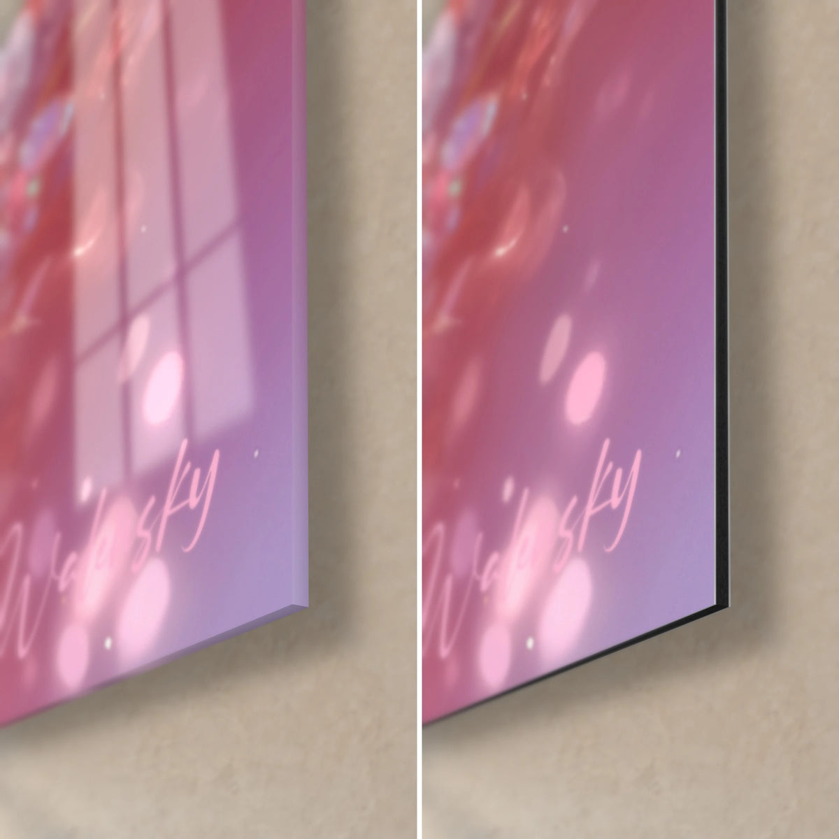 Cuadro corazón floral en rosa y oro, esquina inferior derecha: cristal acrílico brillante con reflejos a la izquierda, aluminio Dibond negro mate a la derecha, canto de 3 mm