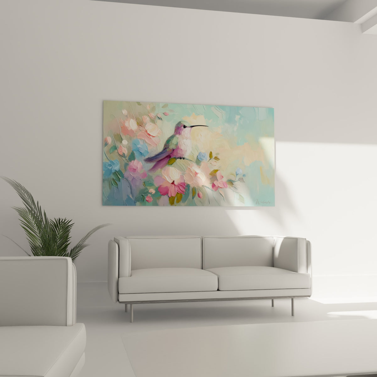 Volatile pastel aux ailes vertes parmi des pétales roses et bleus, au-dessus d'un canapé dans un salon lumineux