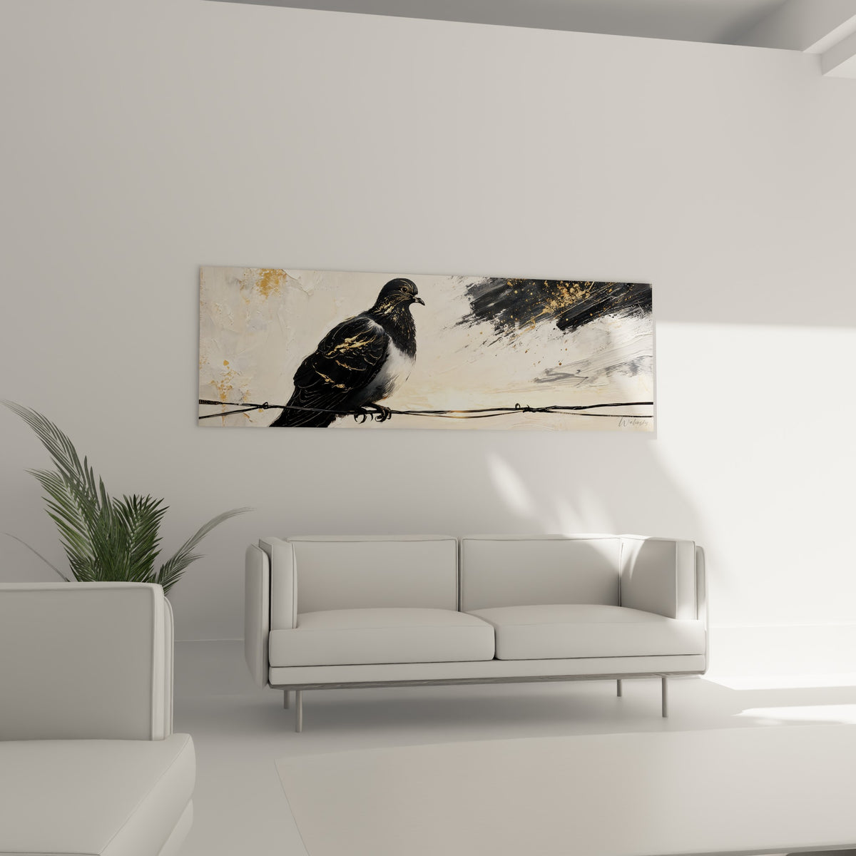 Silhouette de colombe anthracite et dorée disposée au-dessus d'un canapé dans un salon lumineux