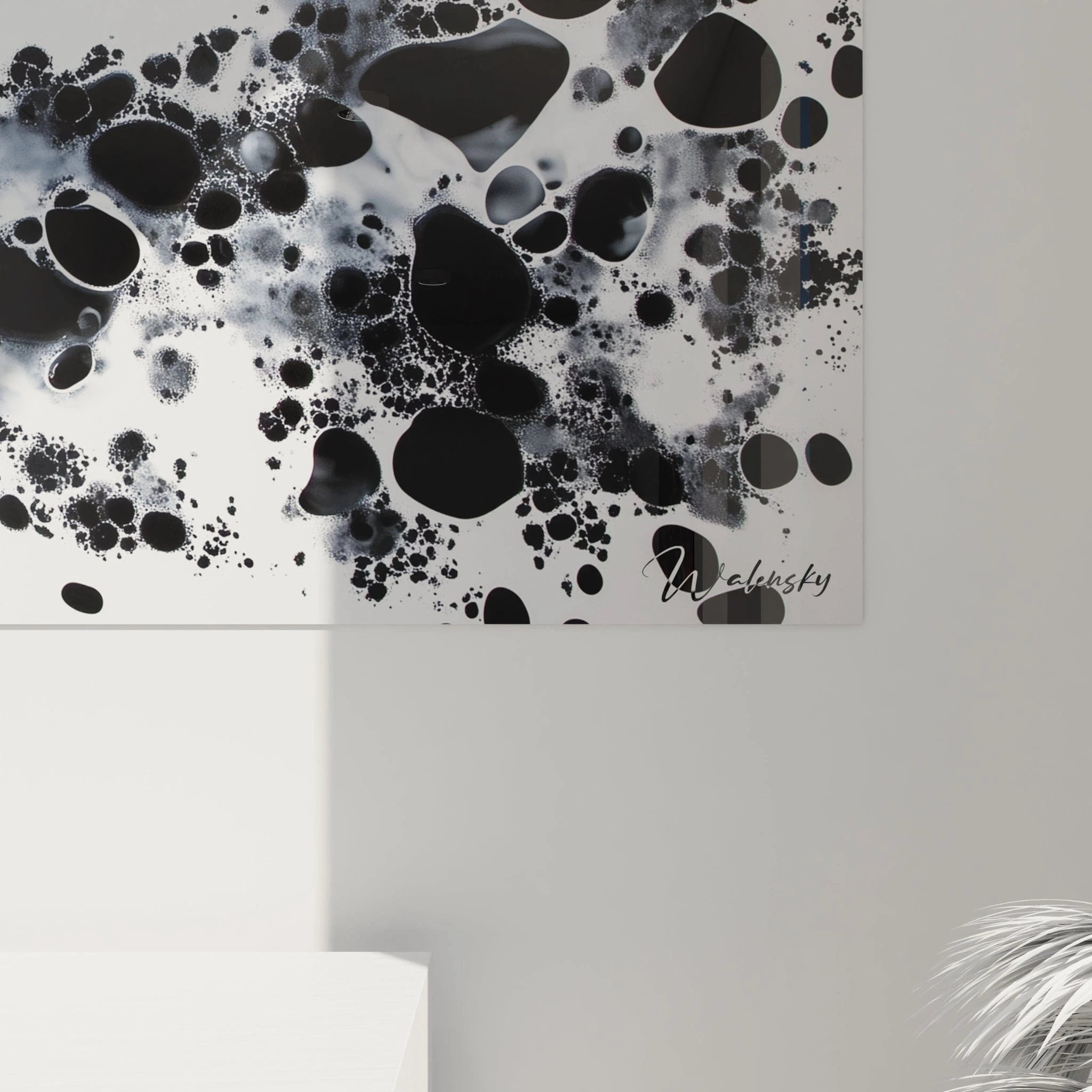 Tableau tacheté noir et blanc de Walensky avec des formes abstraites et des éclaboussures artistiques