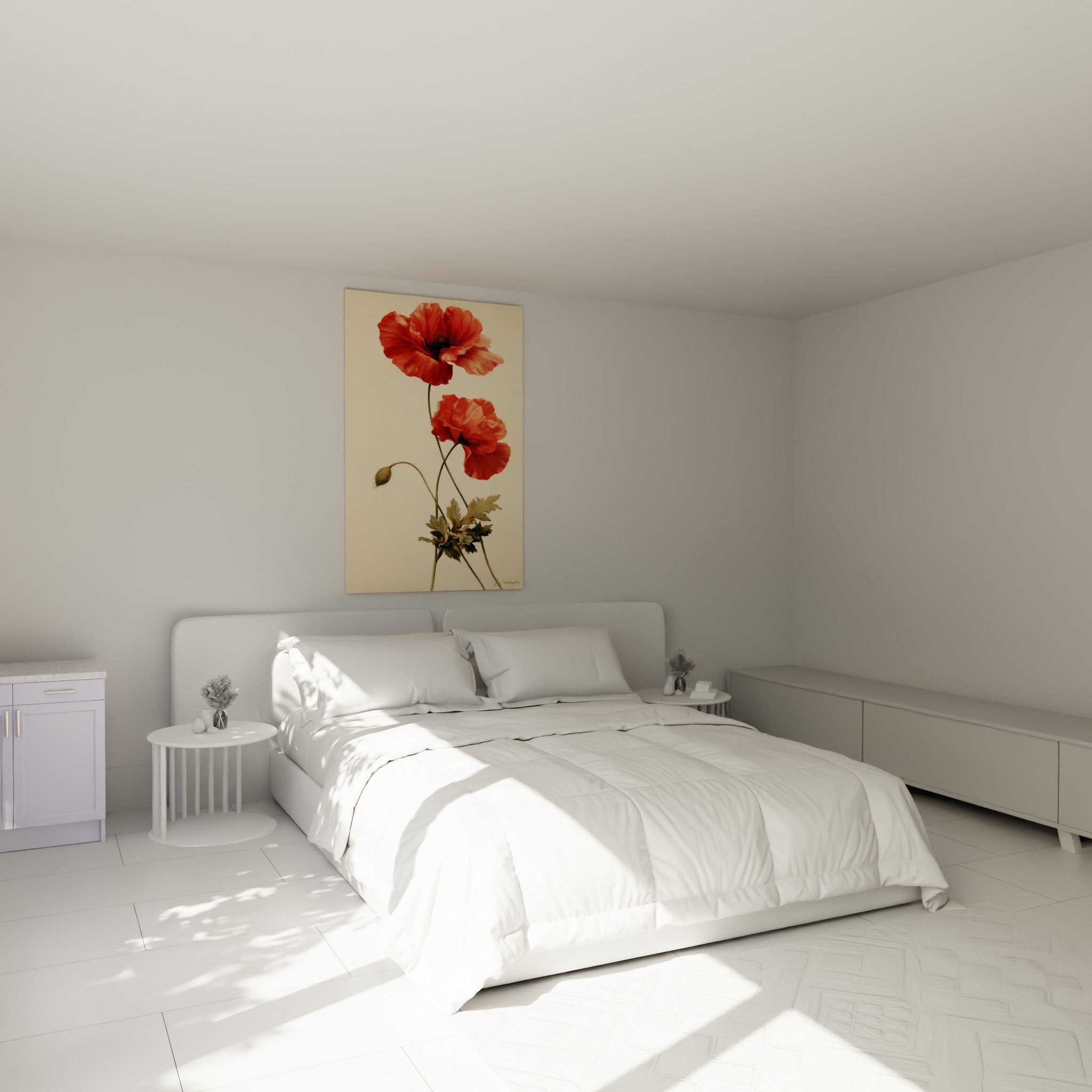 Coquelicot rouge et bouton fermé sur tiges fines, accroché au-dessus d'un lit dans une chambre claire