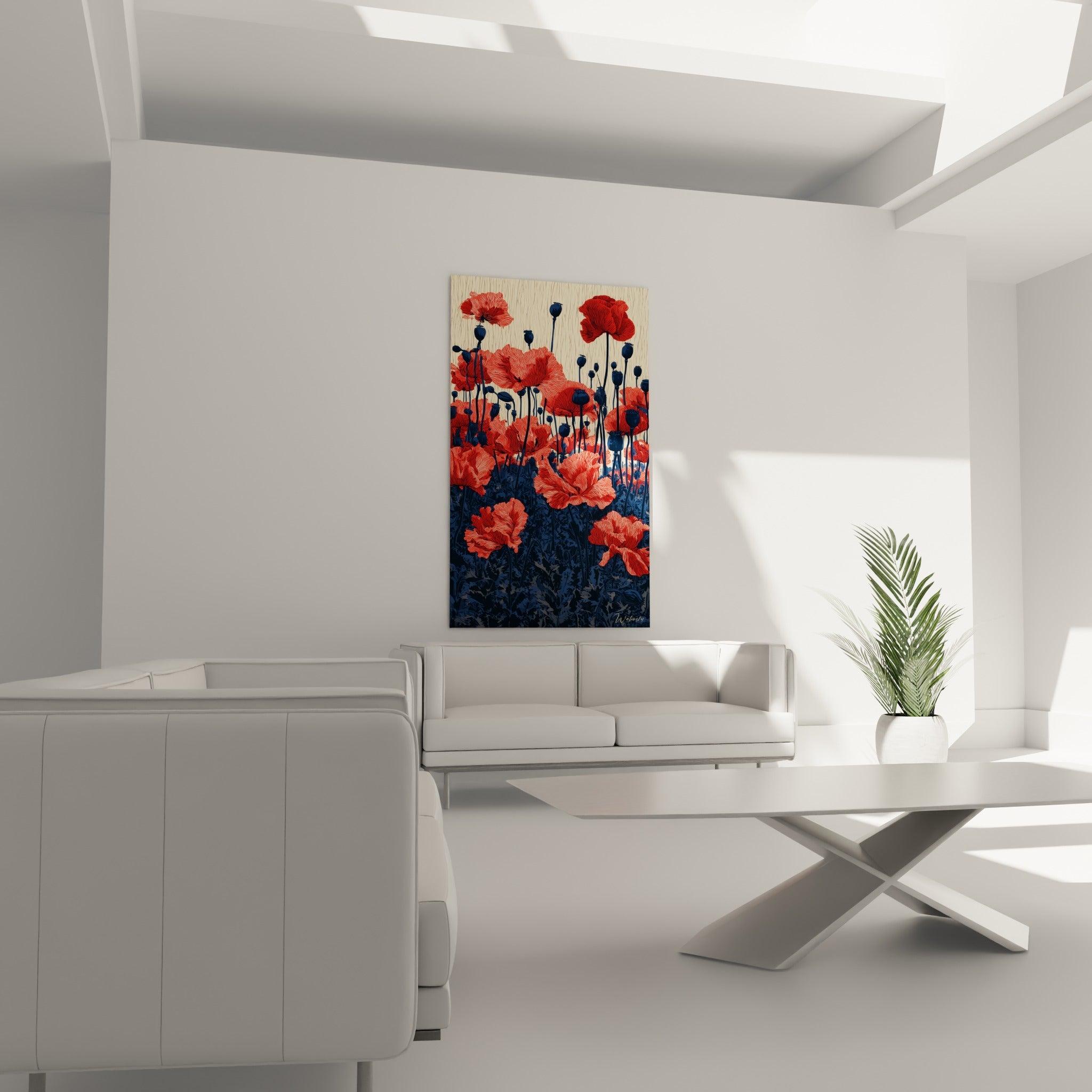 Fleurs de coquelicot rouge vif et feuillage bleu marine placés au-dessus d'un canapé dans un salon lumineux