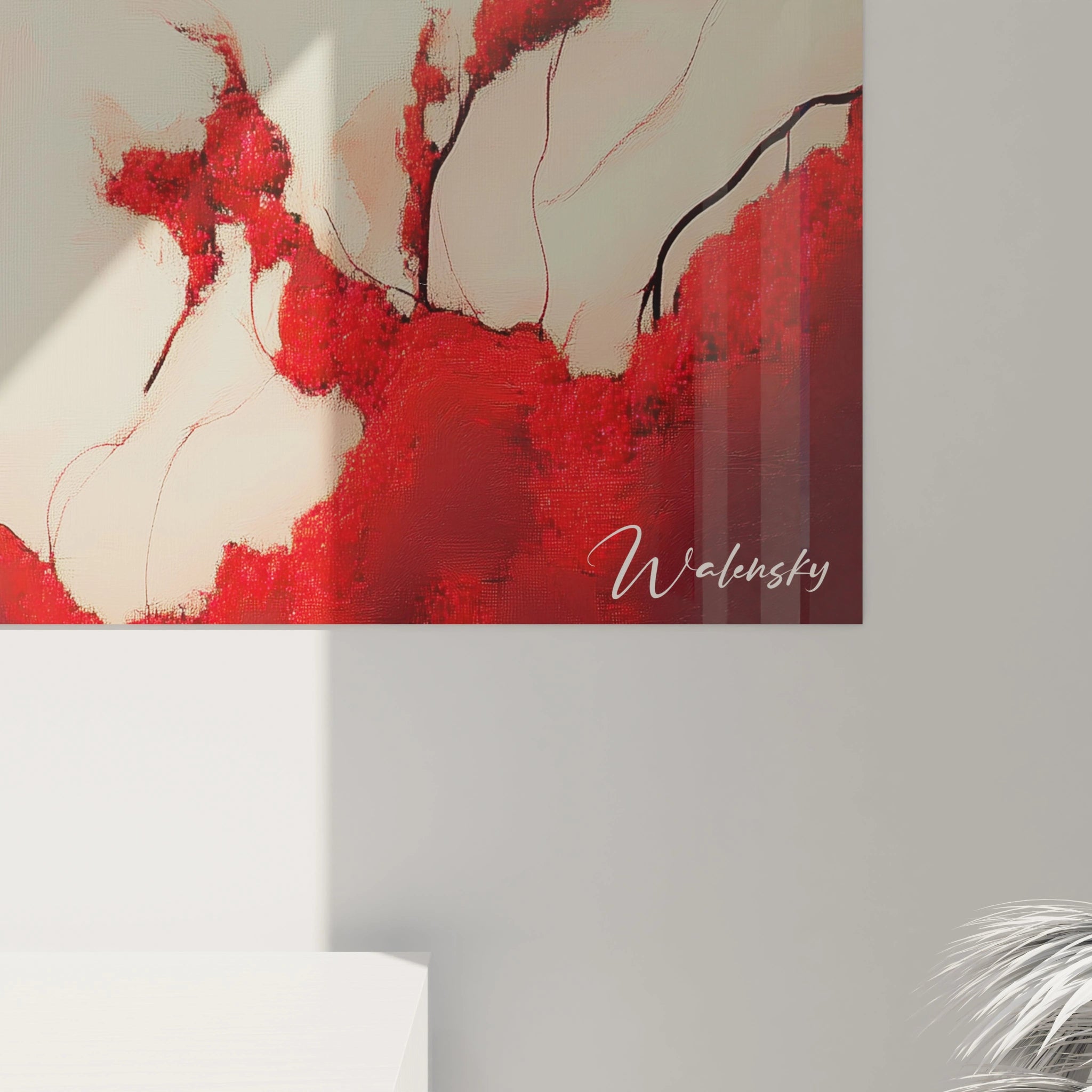 Un tableau coquelicot nature oĂč deux grandes fleurs rouges aux contours marquĂ©s Ă©mergent sur un fond texturĂ© beige et blanc, avec des tiges sombres et des effets visuels de peinture expressive.