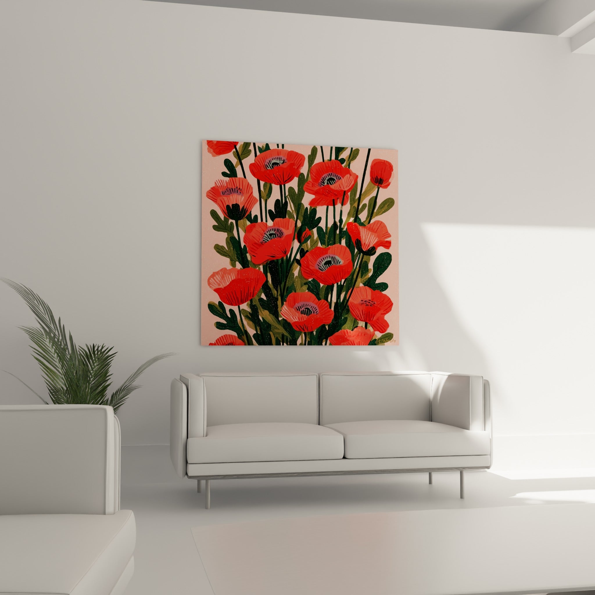 Pétales de coquelicots corail et tiges vert sombre disposés au-dessus d'un canapé dans un salon lumineux