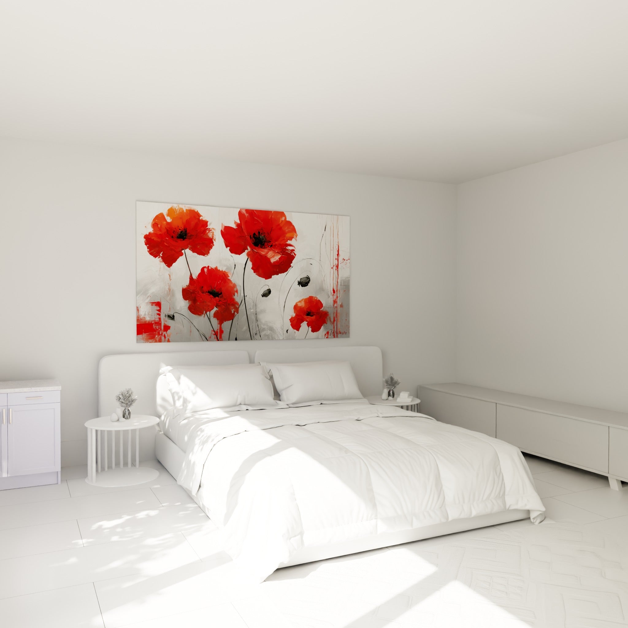 Bouquet de coquelicots rouges et orangés accroché au-dessus d'un lit dans une chambre claire