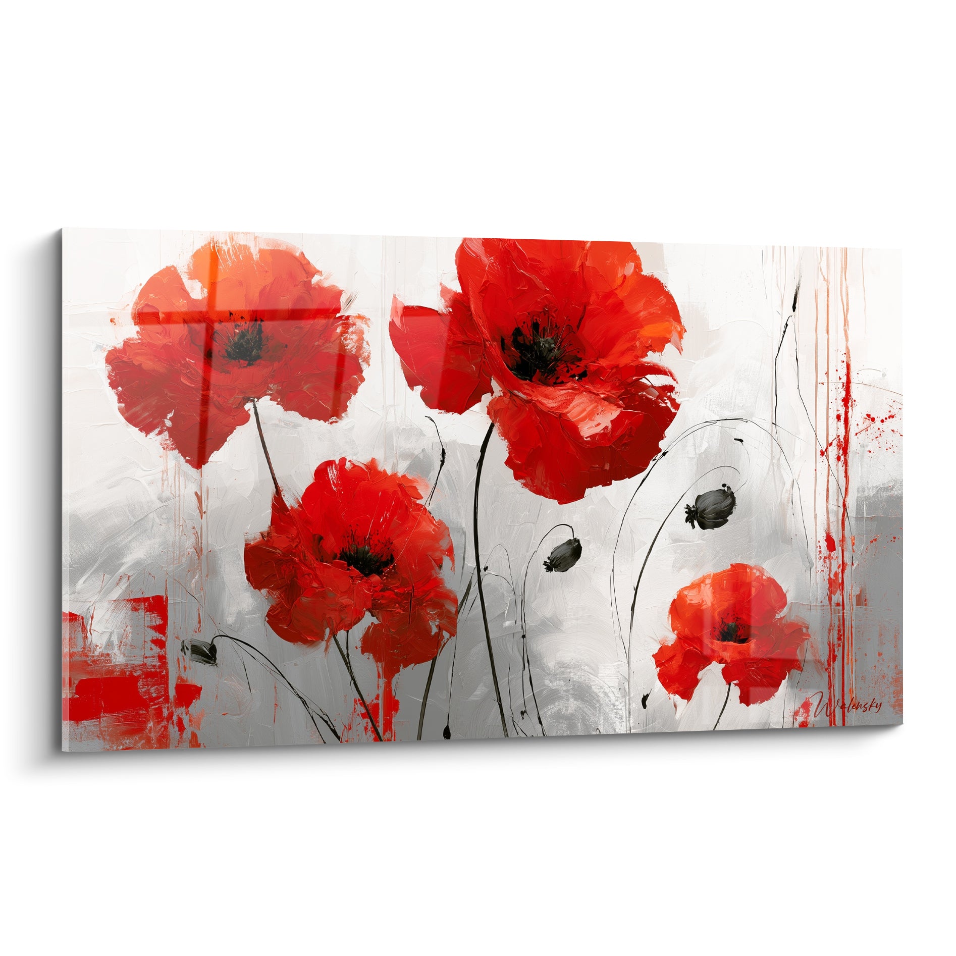 Coquelicots rouges aux pétales froissés, cœurs noirs et fond gris texturé éclaboussé de peinture