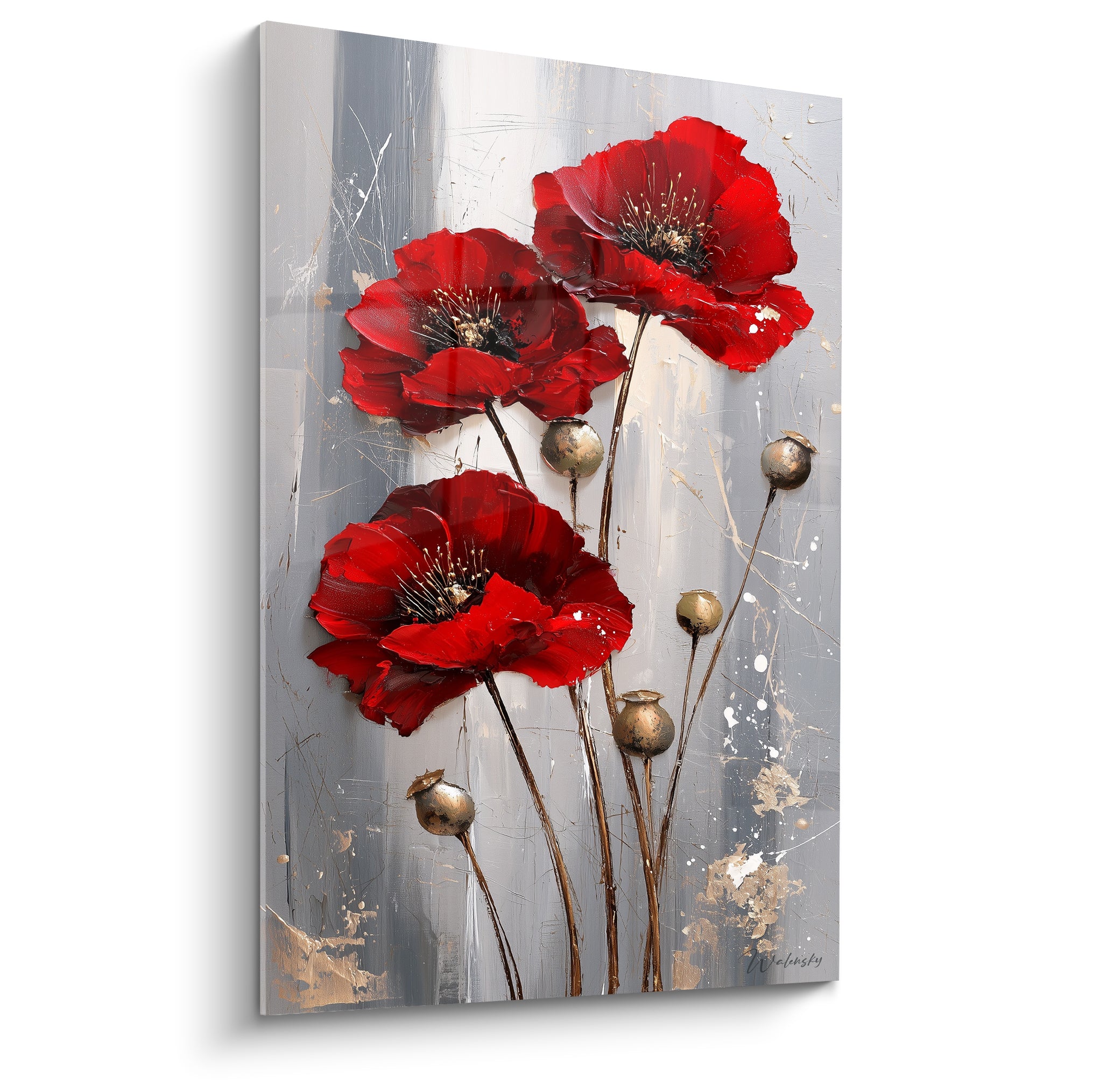 Coquelicots rouge écarlate en plein cadre sur fond gris texturé, pétales veloutés et capsules dorées