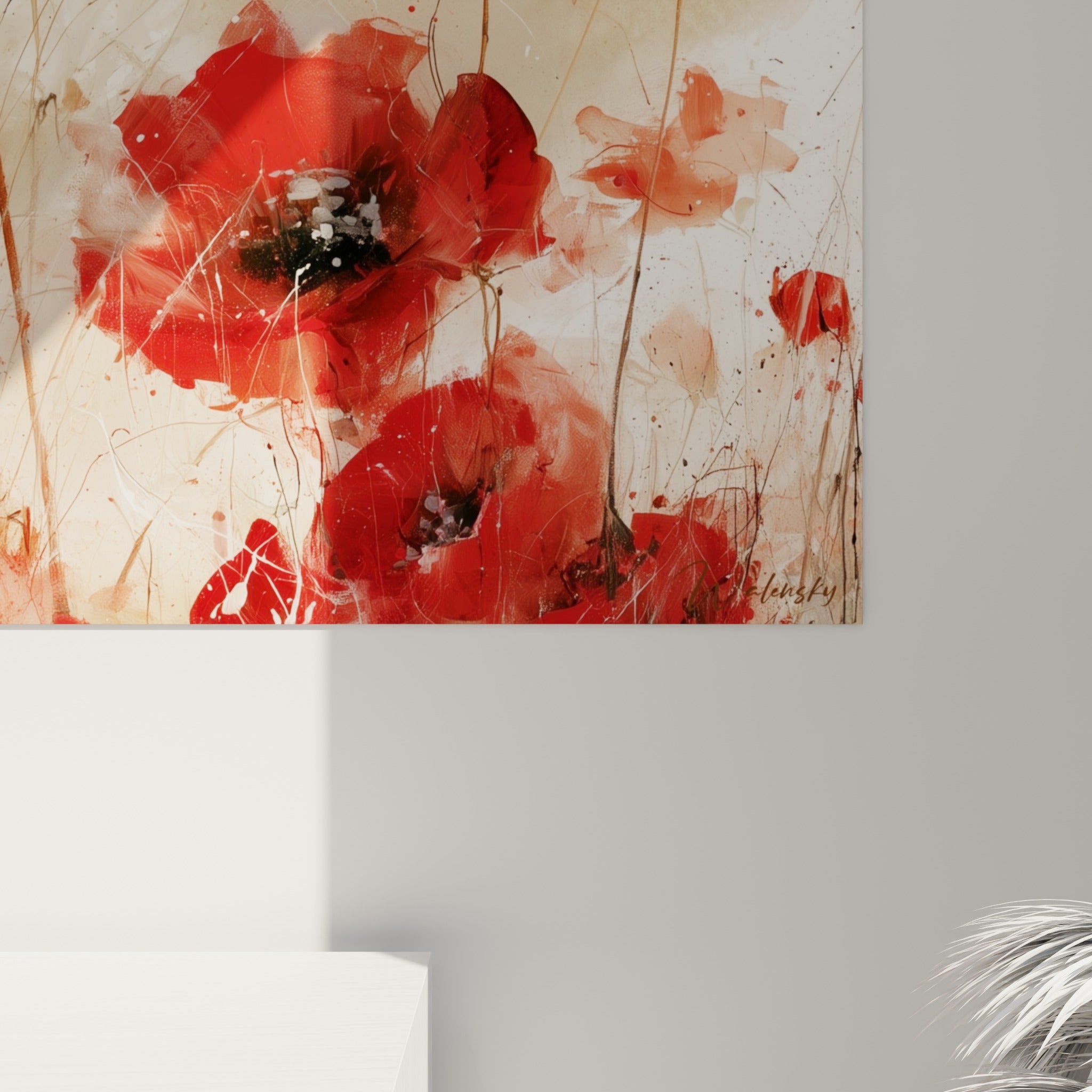 Détail des pétales rouges texturés et coulures beige d'un tableau coquelicot en gros plan