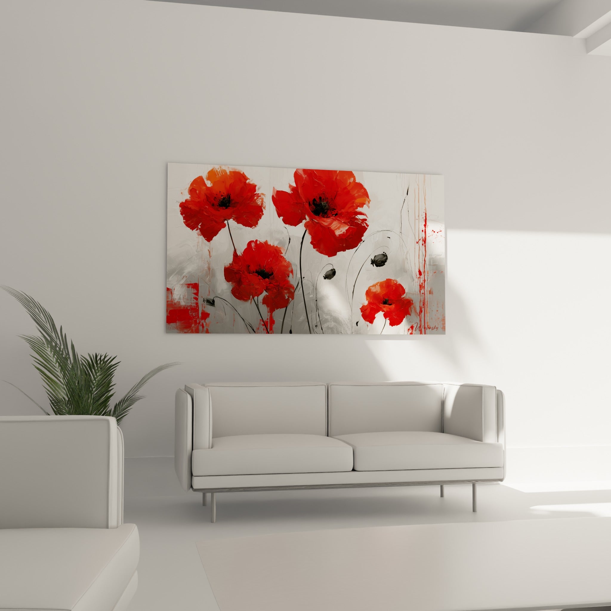 Fleurs de coquelicot rouge vif et tiges noires filiformes suspendues au-dessus d'un canapé dans un salon lumineux
