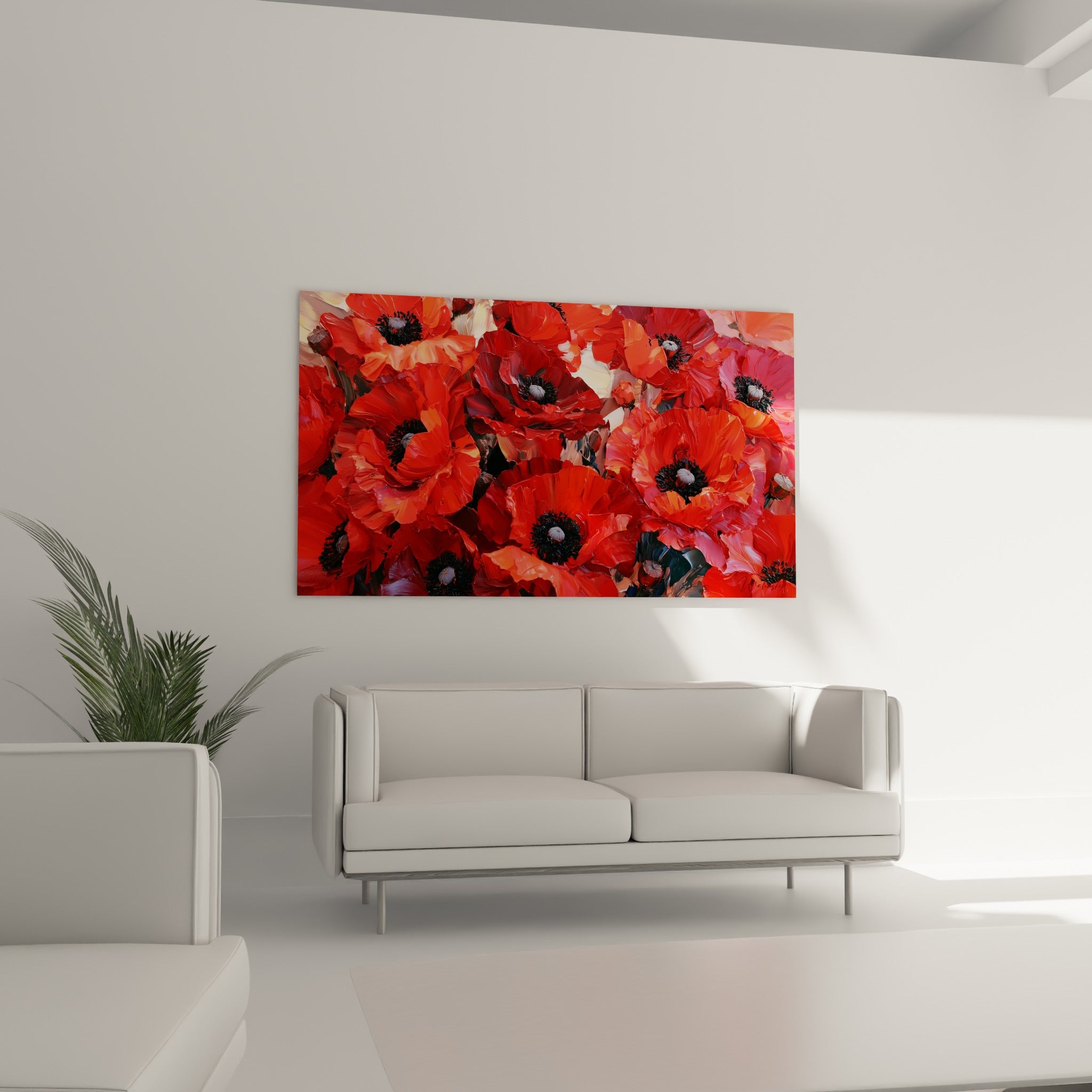 Fleurs de coquelicot rouge vif et pétales orangés au-dessus d'un canapé dans un salon lumineux