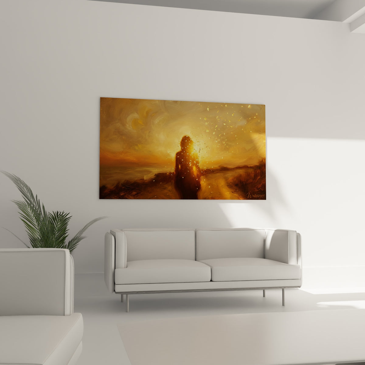 Corps abstrait doré traversé de particules ambrées et terracotta, au-dessus d'un canapé dans un salon lumineux