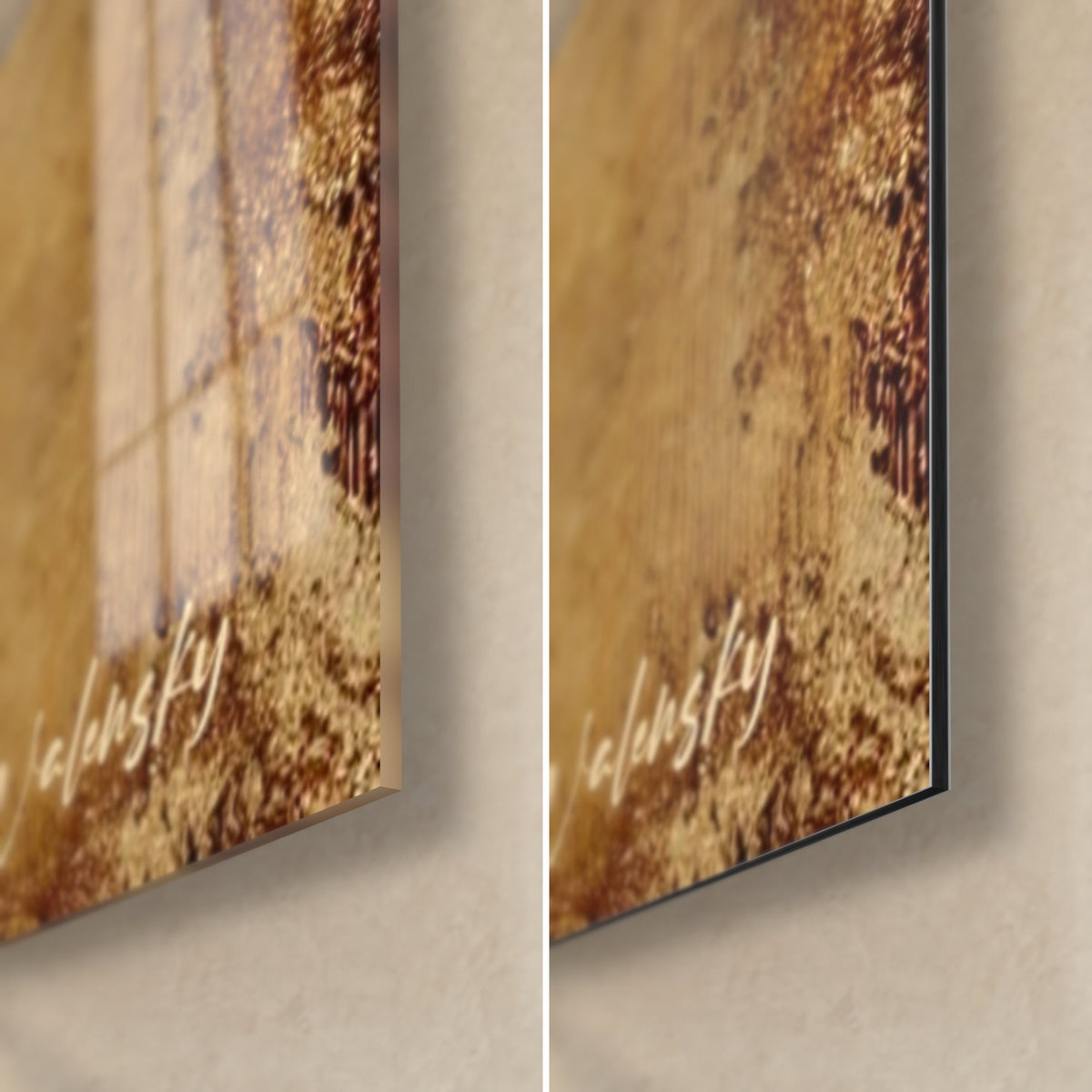 Tableau corps stylisé ocre et rouille, coin bas droit : verre acrylique brillant à gauche, alu Dibond mat à droite