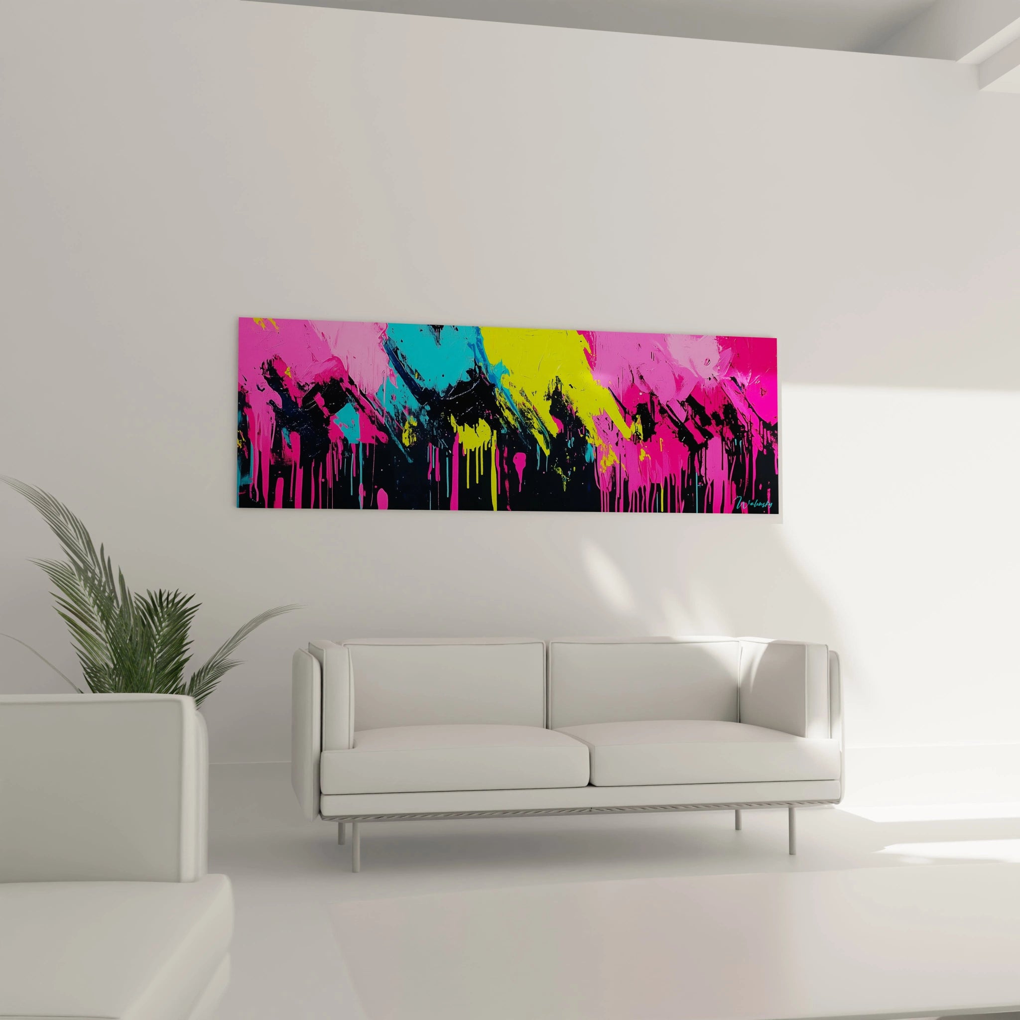 Tableau street art panoramique composé de coulures fluorescentes en rose, turquoise et jaune sur toile noire, présentant des effets de superposition et de transparence pour une composition moderne et énergique.