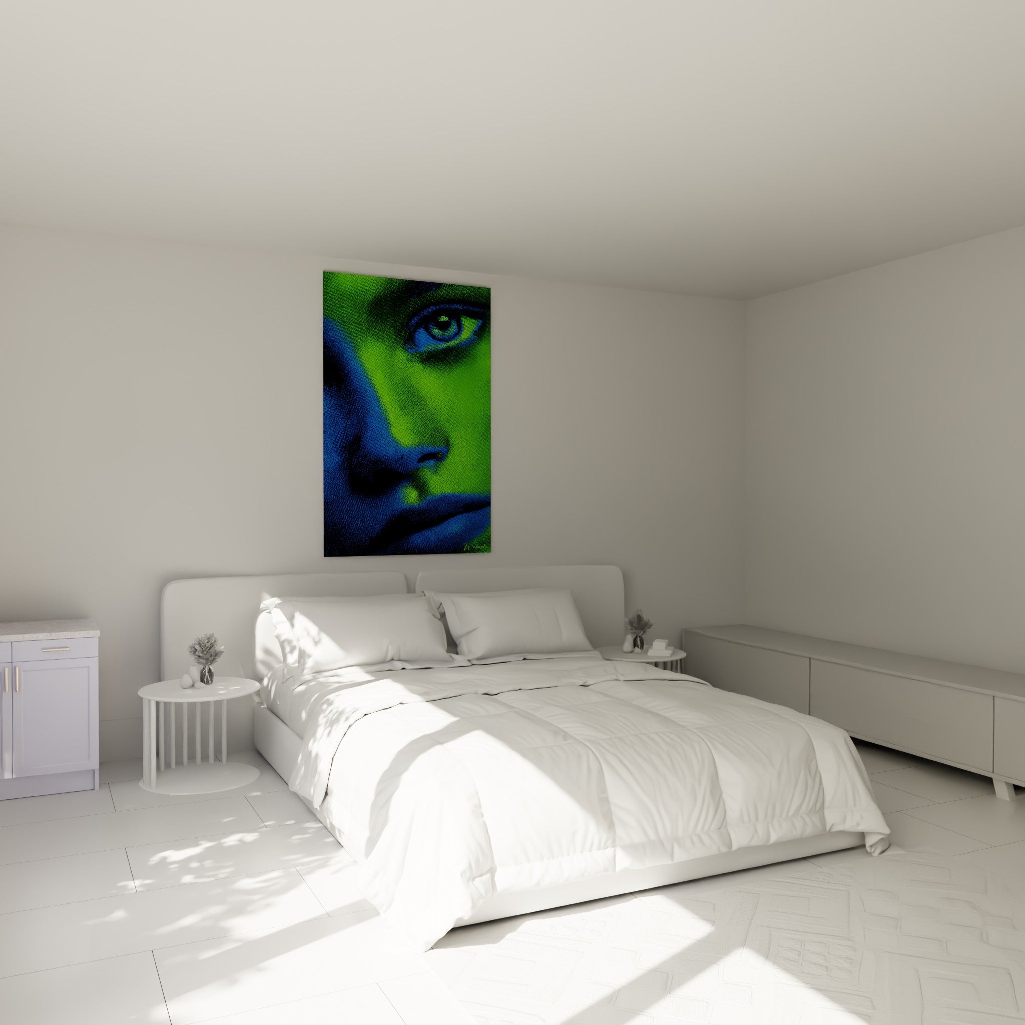 Portrait cyberpunk vert et bleu électrique, œil intense, au-dessus d'un lit dans une chambre claire