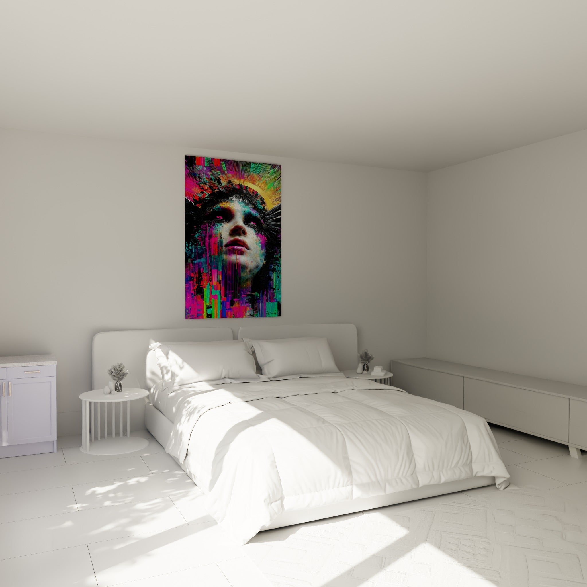 Portrait Cyberpunk magenta et doré, halo lumineux, accroché au-dessus d'un lit dans une chambre claire