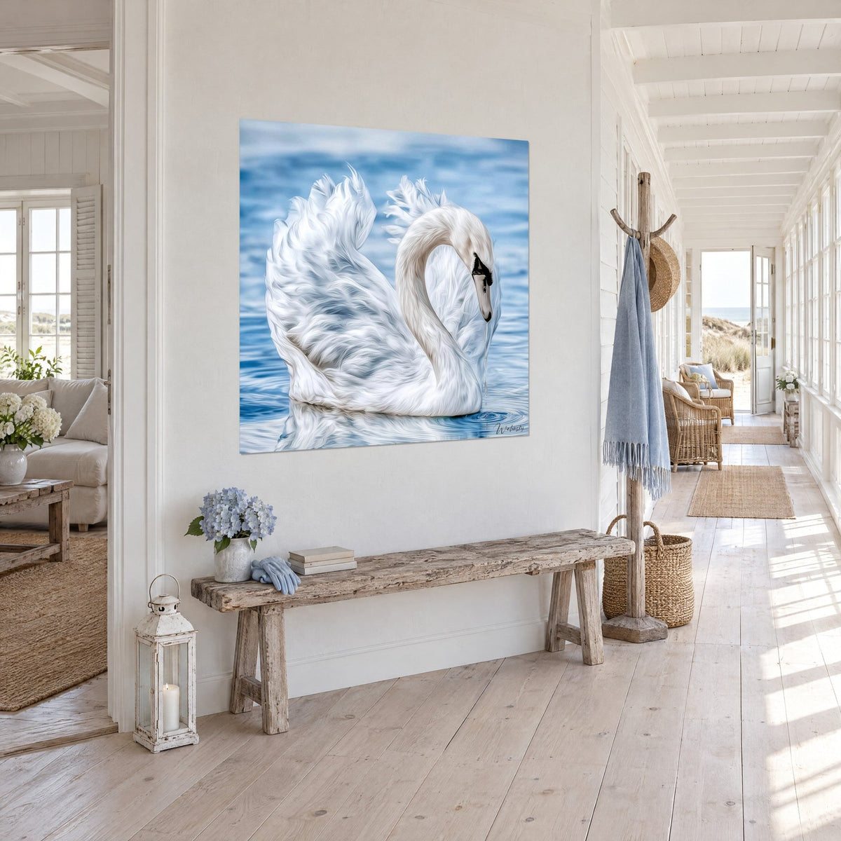 Quadro Uccello acquatico dal collo ricurvo, piumaggio avorio e riflessi azzurro ghiacciaio, di fronte a un corridoio vetrato di una casa sul mare