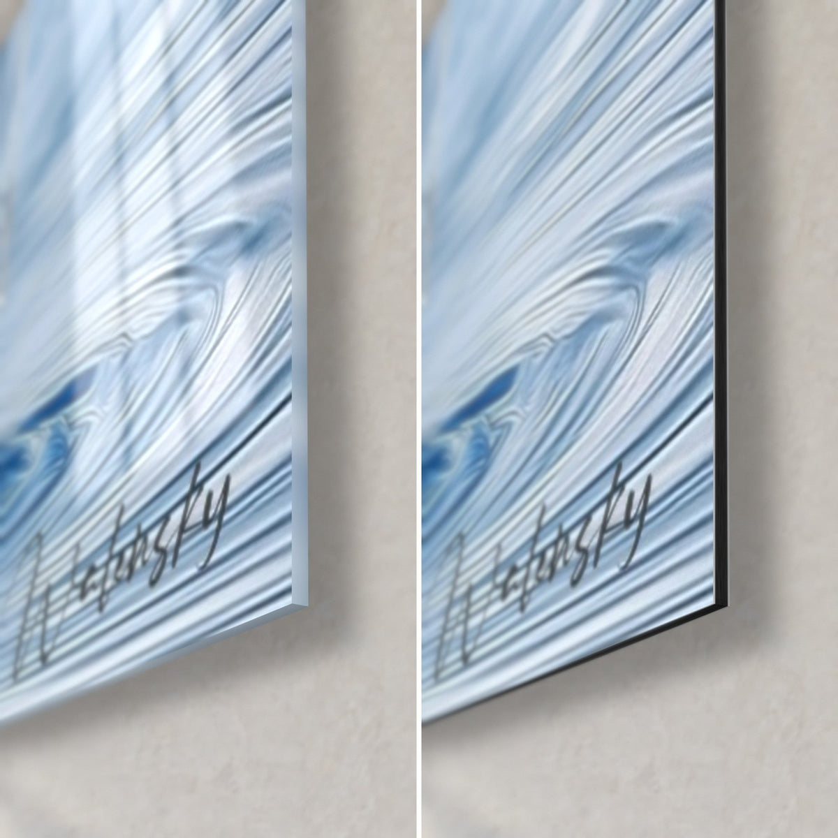 Quadro Piumaggio nevoso del cigno, azzurro cielo, angolo in basso a destra, vetro acrilico lucido a sinistra e Dibond grigio opaco a destra