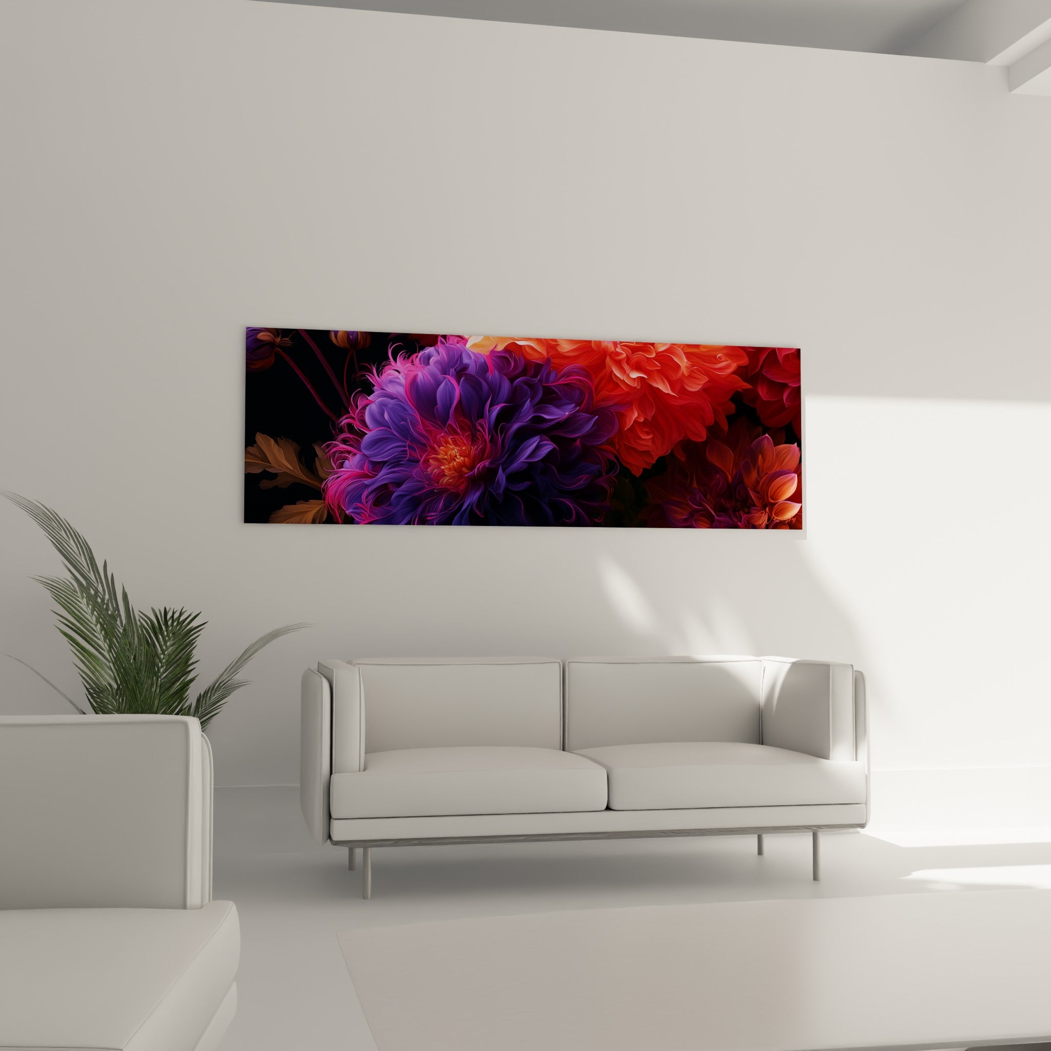 Pétales dahlia violet et écarlate texturés, accrochés au-dessus d'un canapé dans un salon lumineux