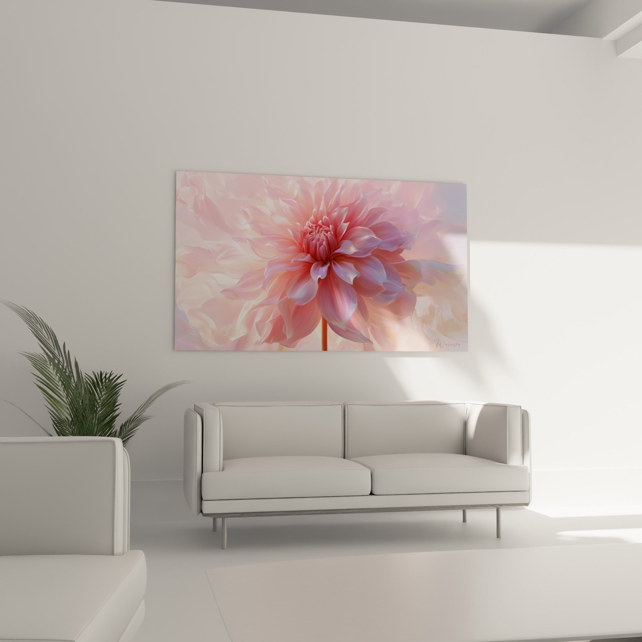 Fleur de dahlia corail et lavande en pleine floraison, au-dessus d'un canapé dans un salon lumineux