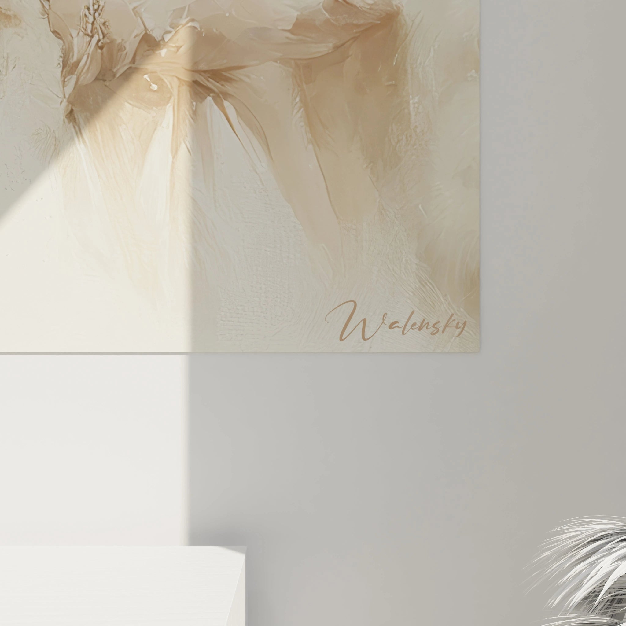 Tableau mural femme élégante de Walensky avec des tons neutres et un design moderne