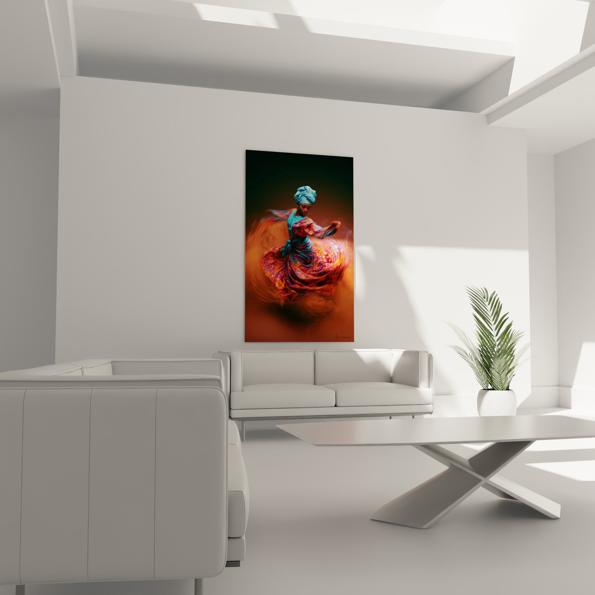 Robe orangée en mouvement circulaire, danse africaine turquoise et pourpre, au-dessus d'un canapé dans un salon lumineux