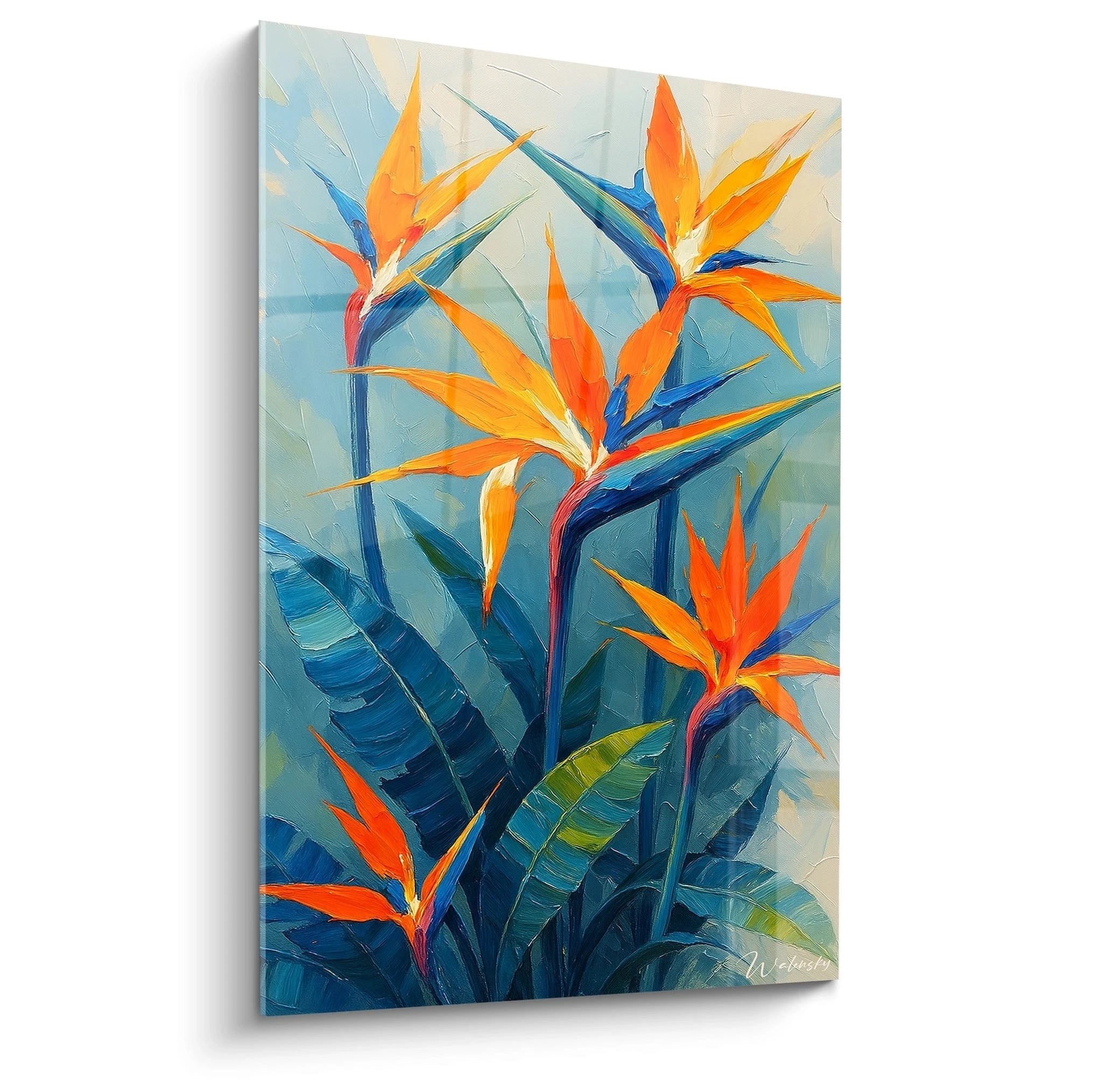 Un tableau oiseaux de paradis représentant plusieurs fleurs orange vif aux formes pointues, avec des tiges et feuilles bleu-vert, sur un fond bleu ciel texturé. La peinture présente des coups de pinceau apparents et une texture en relief.