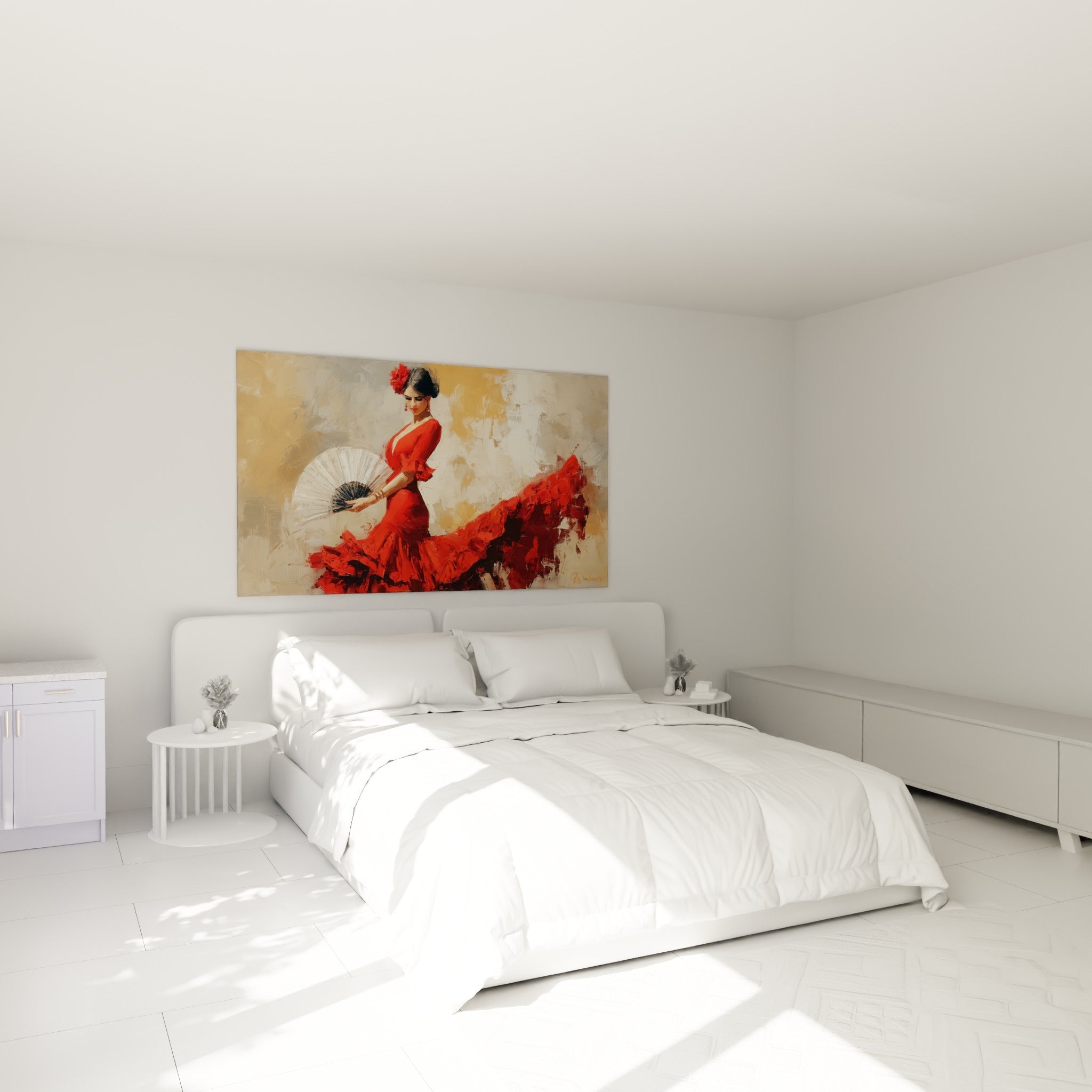 Silhouette en robe rouge et éventail blanc cassé accrochée au-dessus d'un lit dans une chambre claire