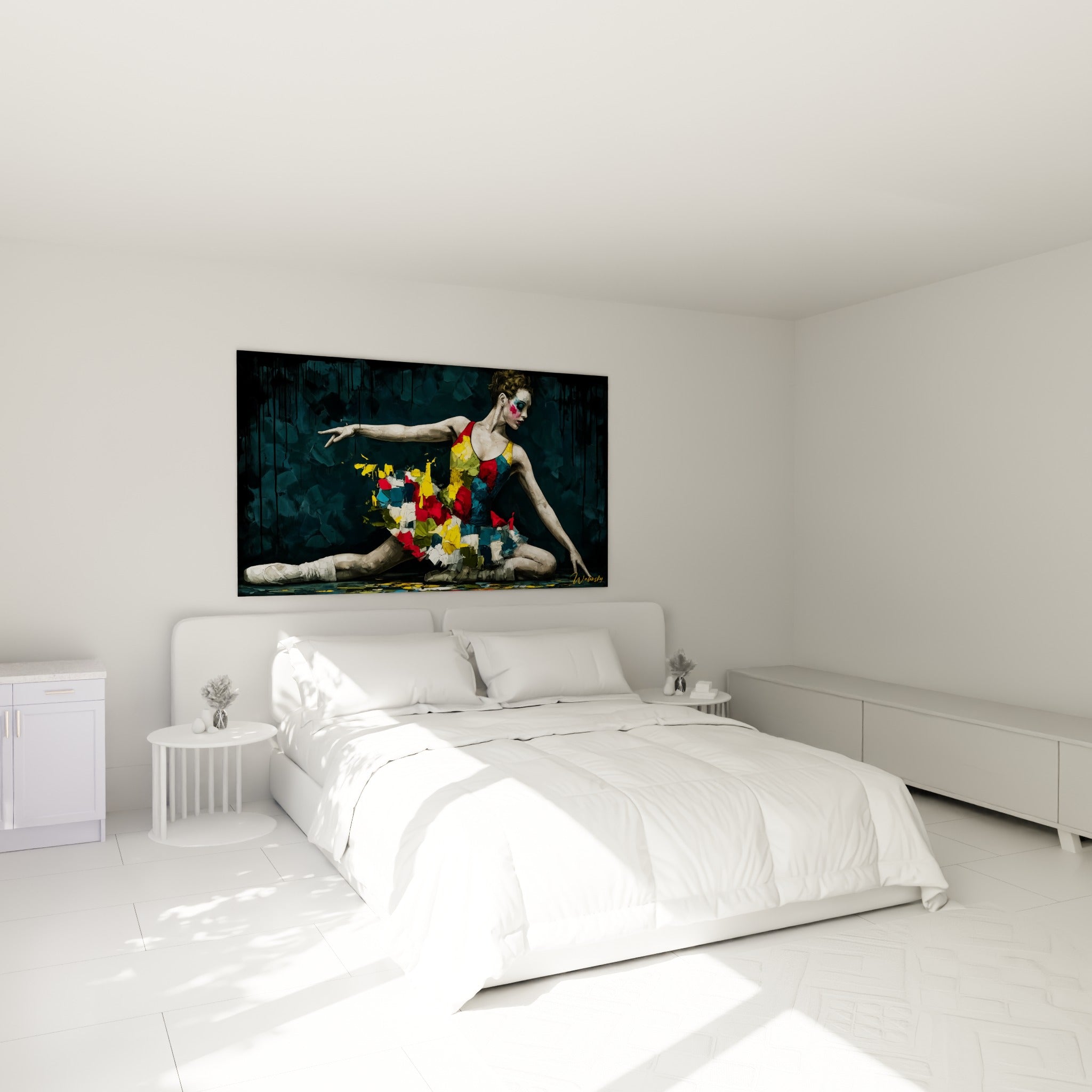 Ballerine aux couleurs vives, tutu bleu et doré, au-dessus d'un lit dans une chambre claire