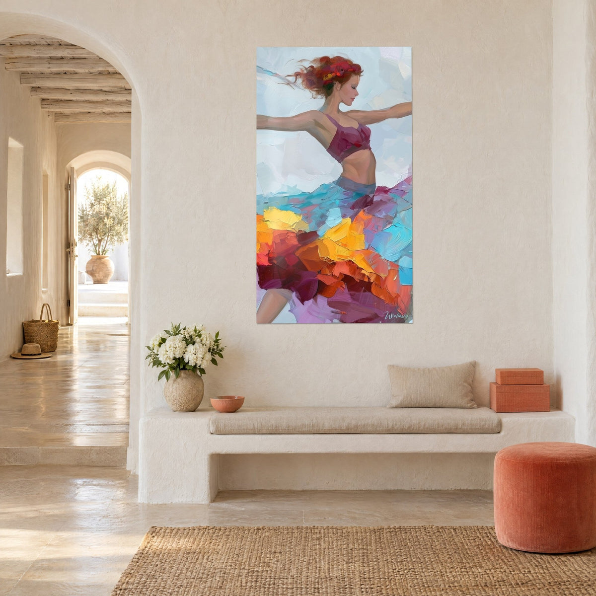 Schilderij ballerina bekroond met rode bloemen, pruimkleurig korset en saffraangele ruches, driekwartaanzicht naast een stenen bank