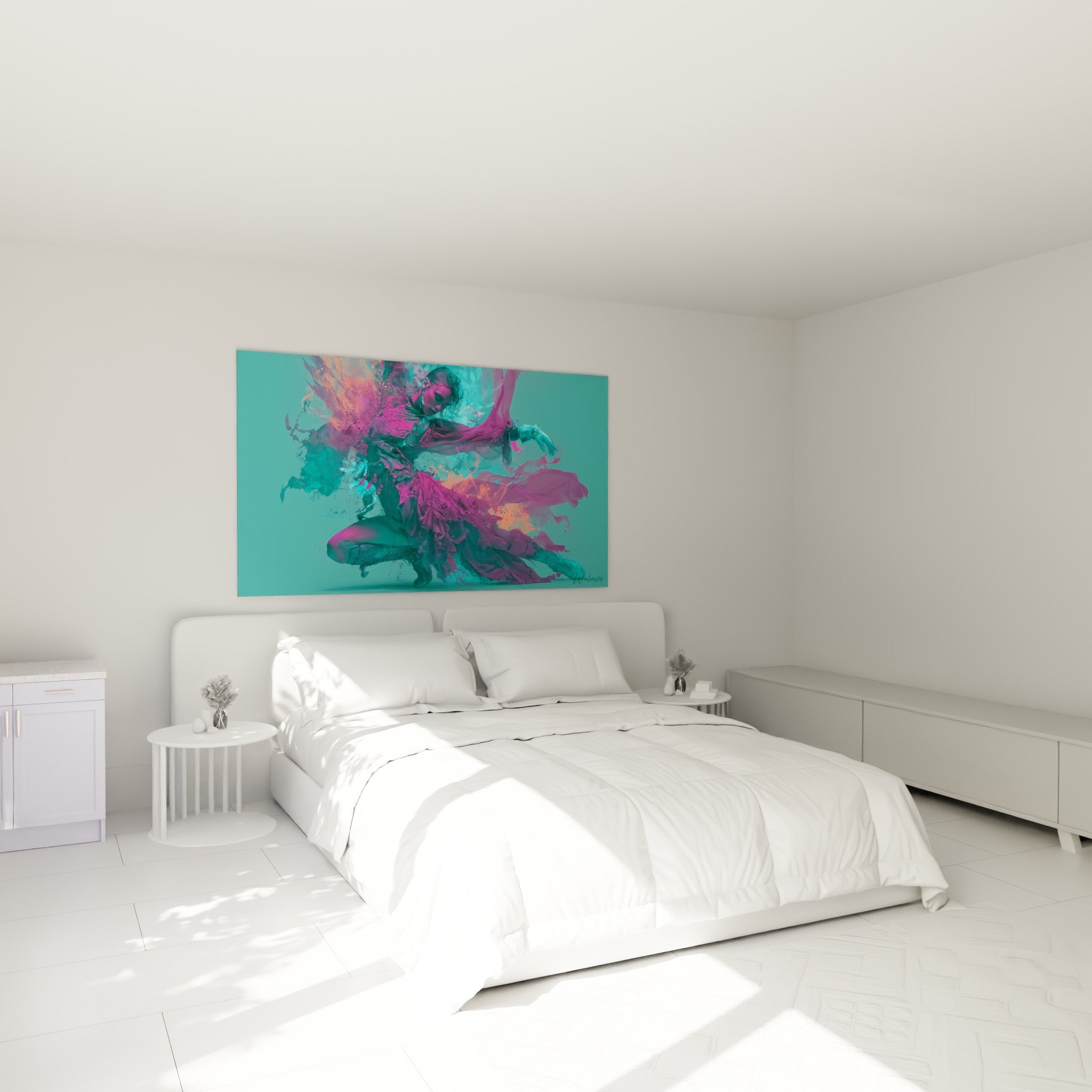 Silhouette de la Danseuse abstrait en turquoise et orangé, accrochée au-dessus d'un lit dans une chambre claire