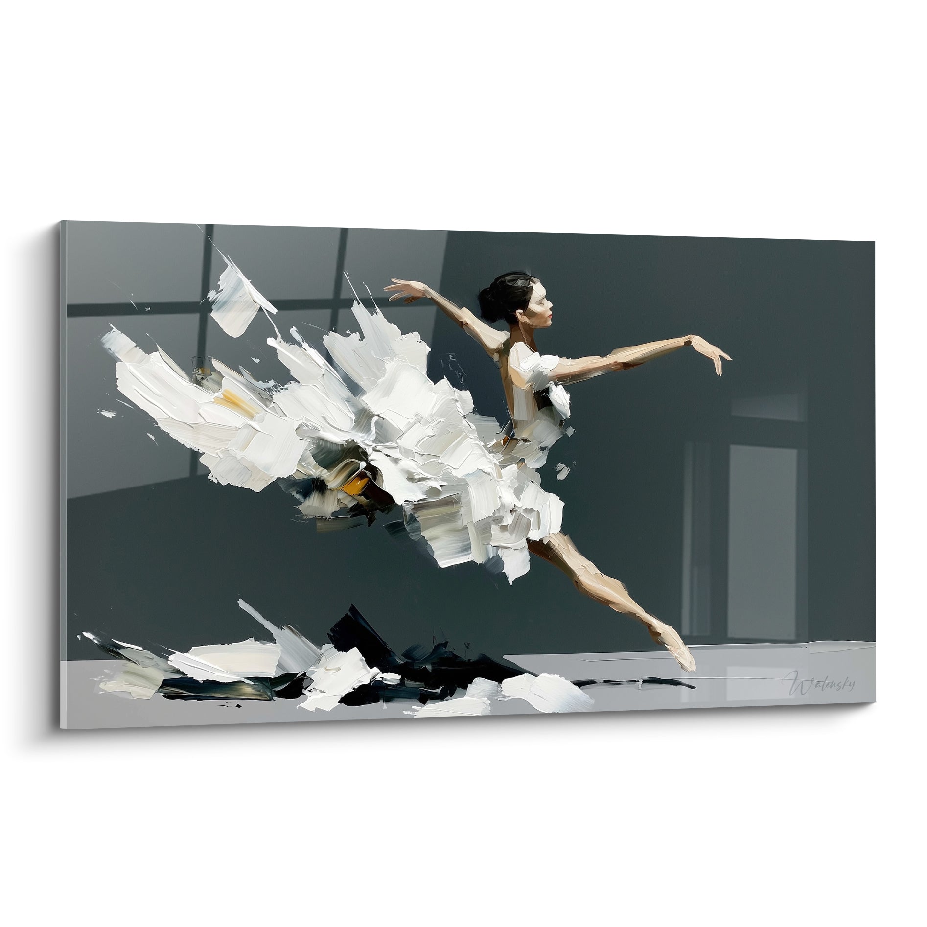 Danseuse abstrait en plein saut, jupe blanche texturée sur fond anthracite et gris